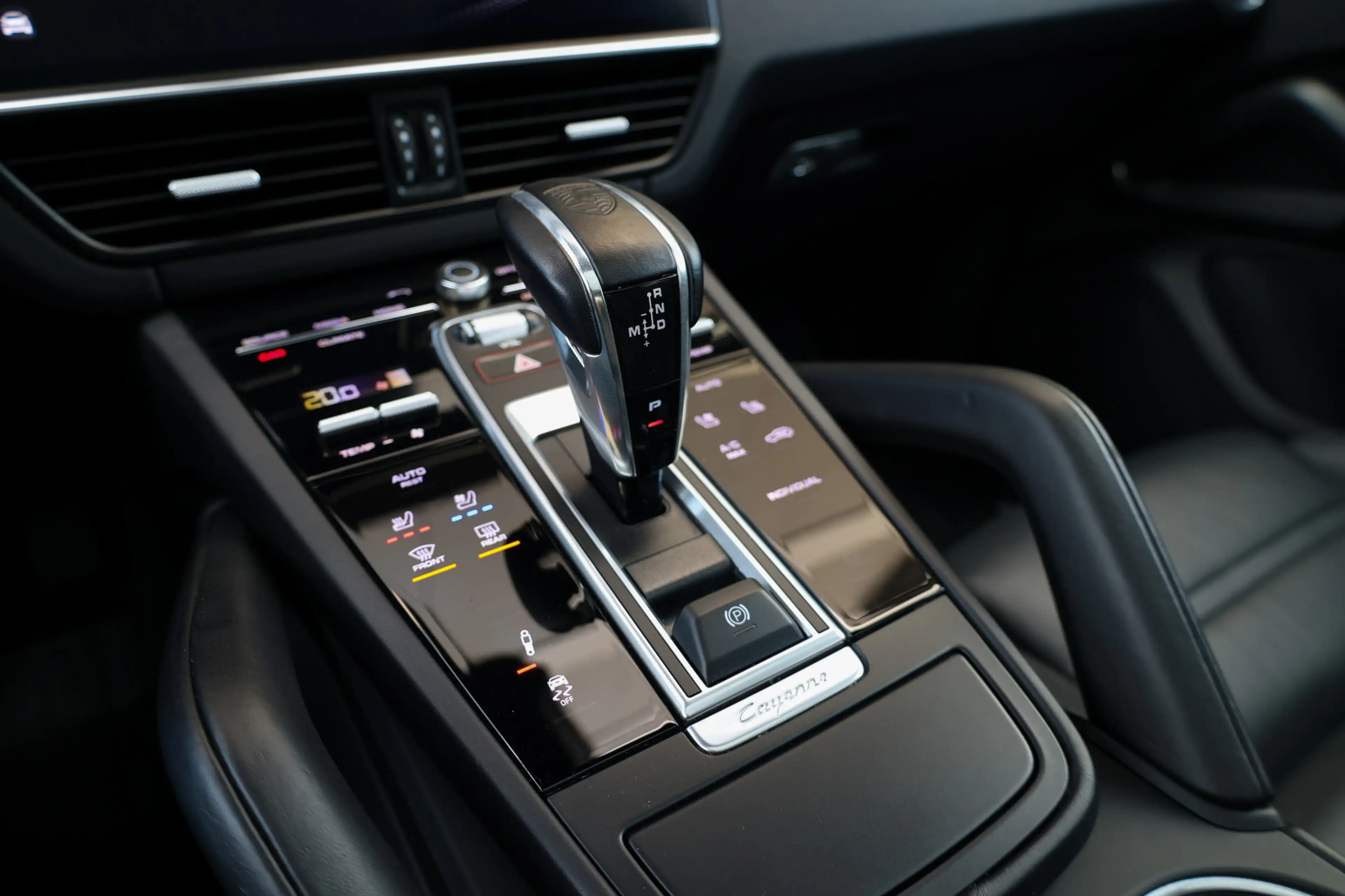 Porsche Cayenne Coupé 3.0 E-Hybrid Platinum Edition | NAP! | BTW | — photo 15
