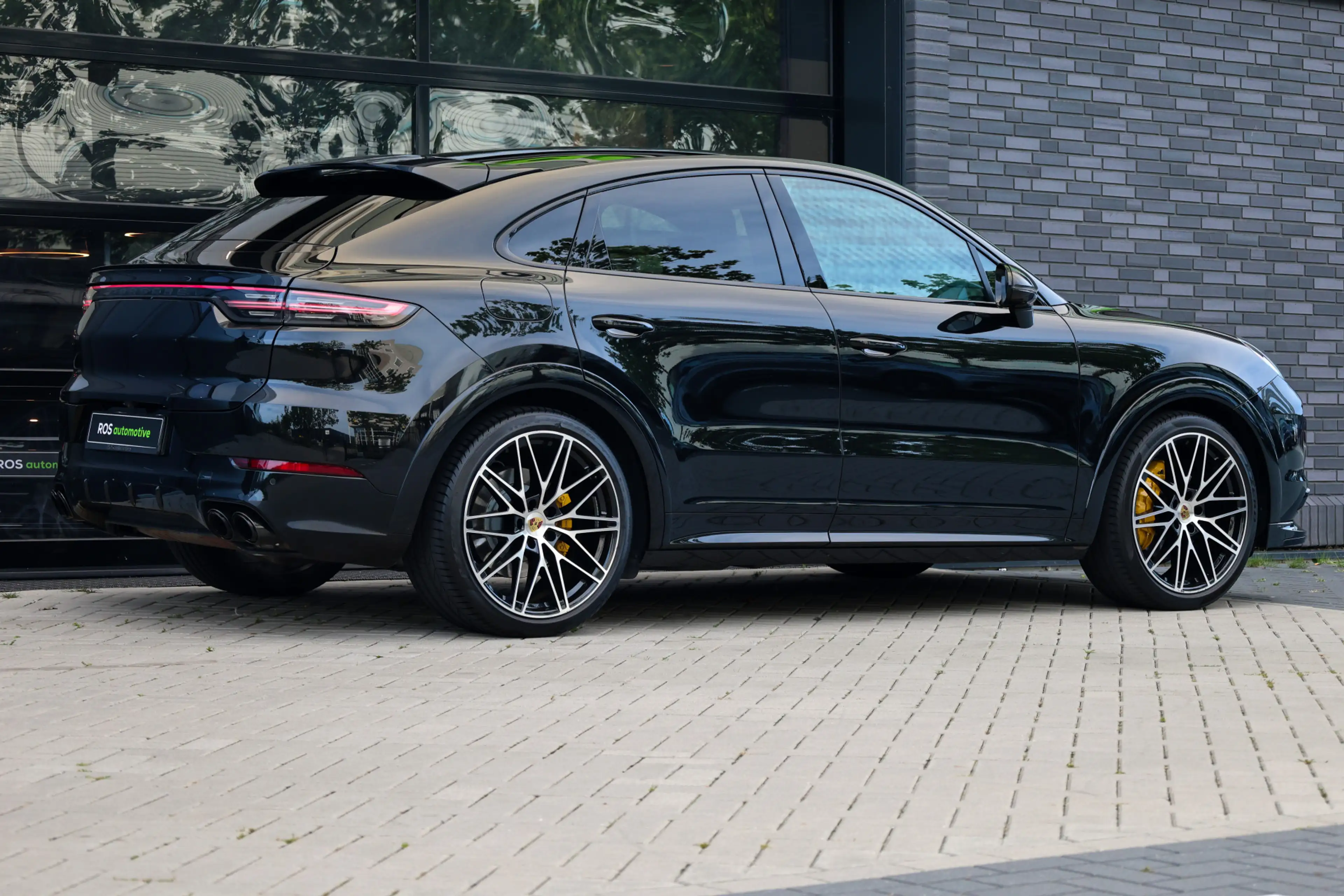 Porsche Cayenne Coupé 3.0 E-Hybrid Platinum Edition | NAP! | BTW | — photo 26