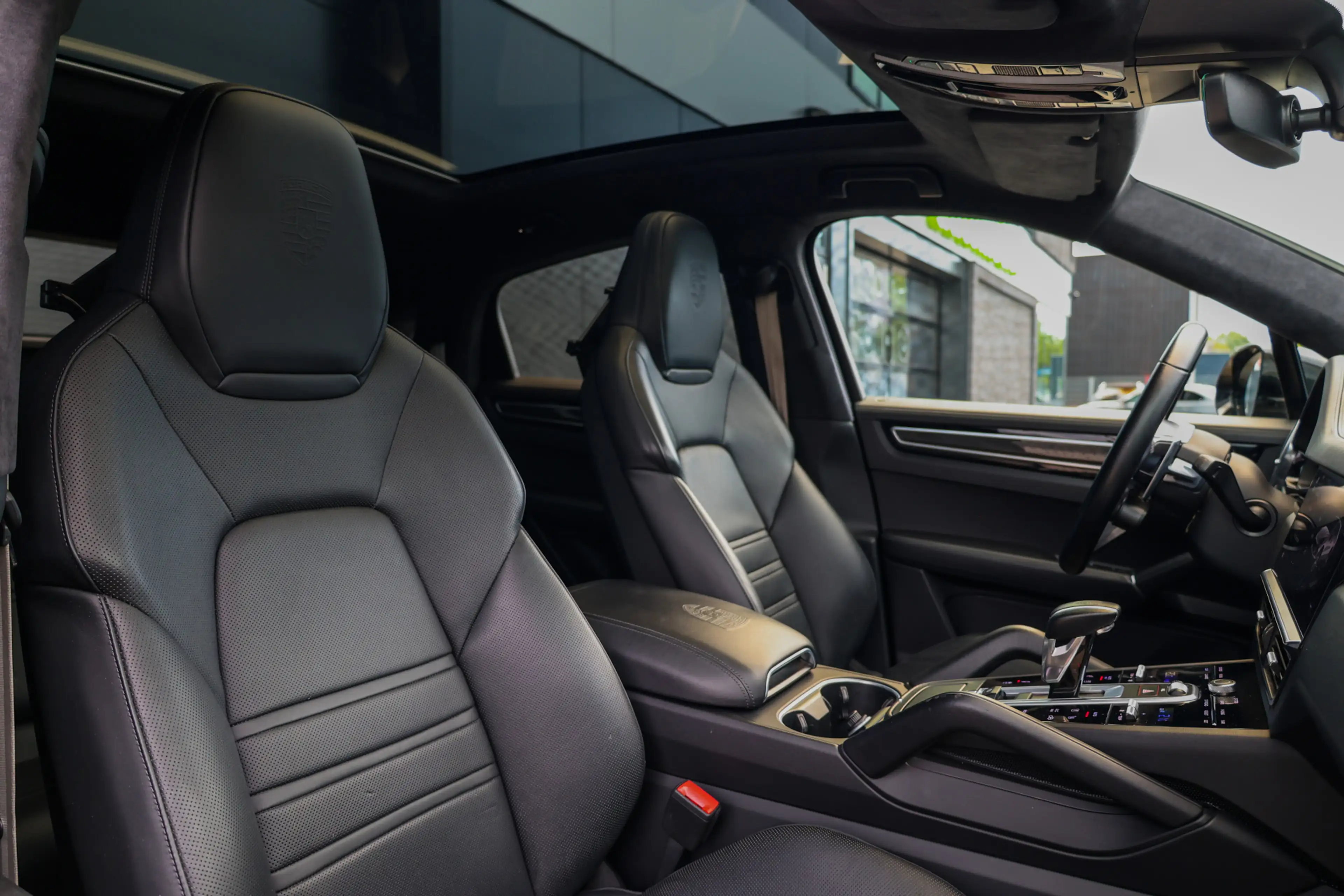 Porsche Cayenne Coupé 3.0 E-Hybrid Platinum Edition | NAP! | BTW | — photo 24