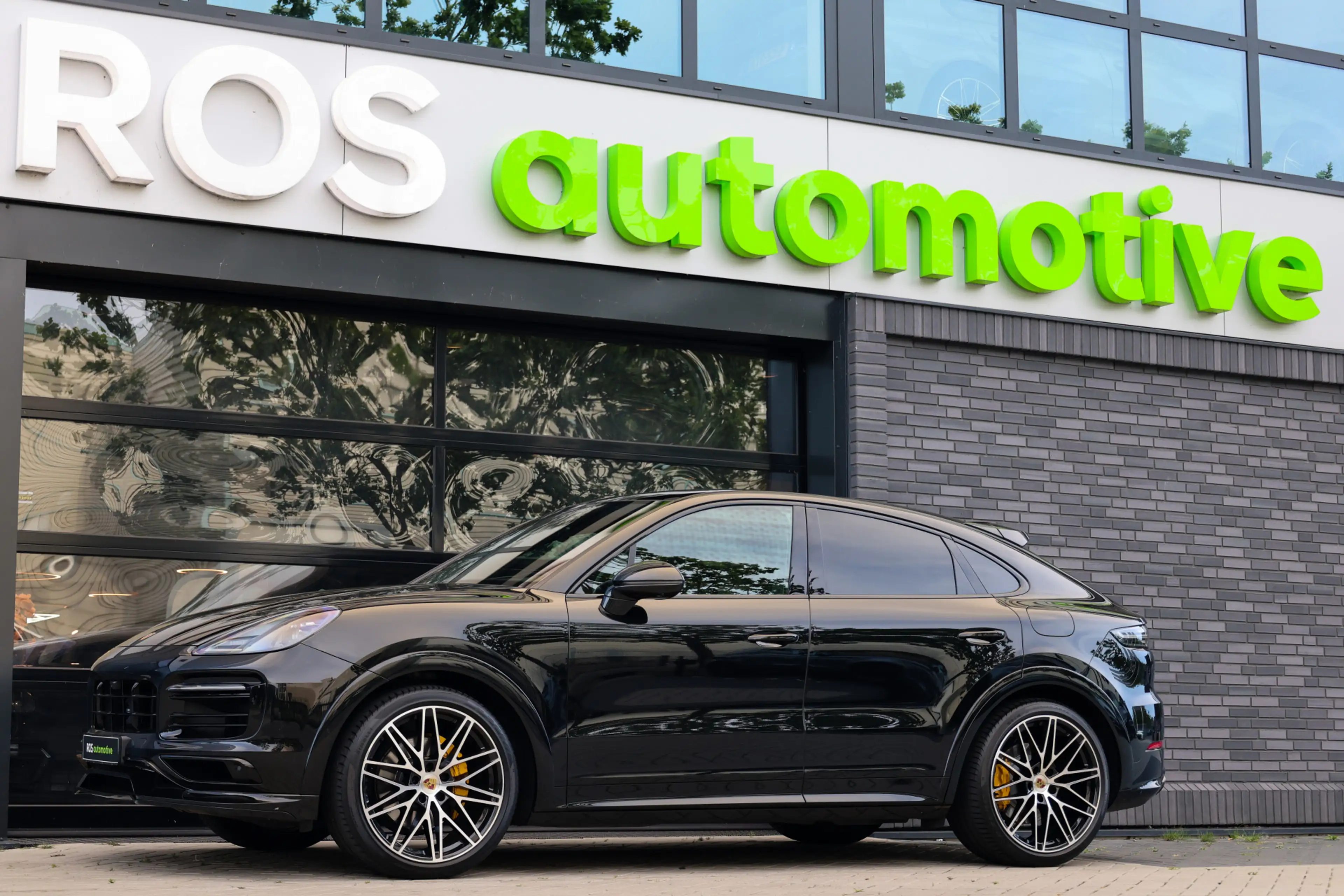 Porsche Cayenne Coupé 3.0 E-Hybrid Platinum Edition | NAP! | BTW | — photo 3