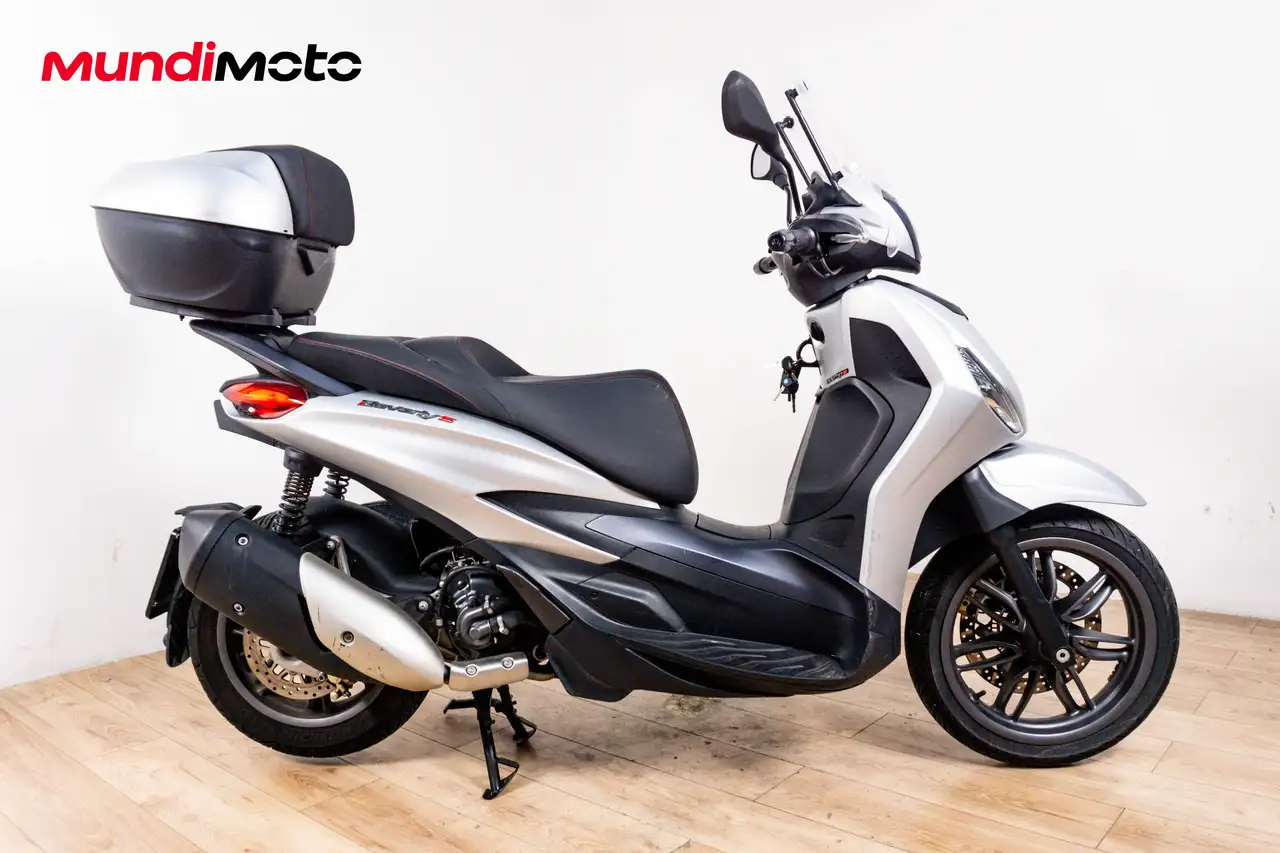 Piaggio Beverly 300