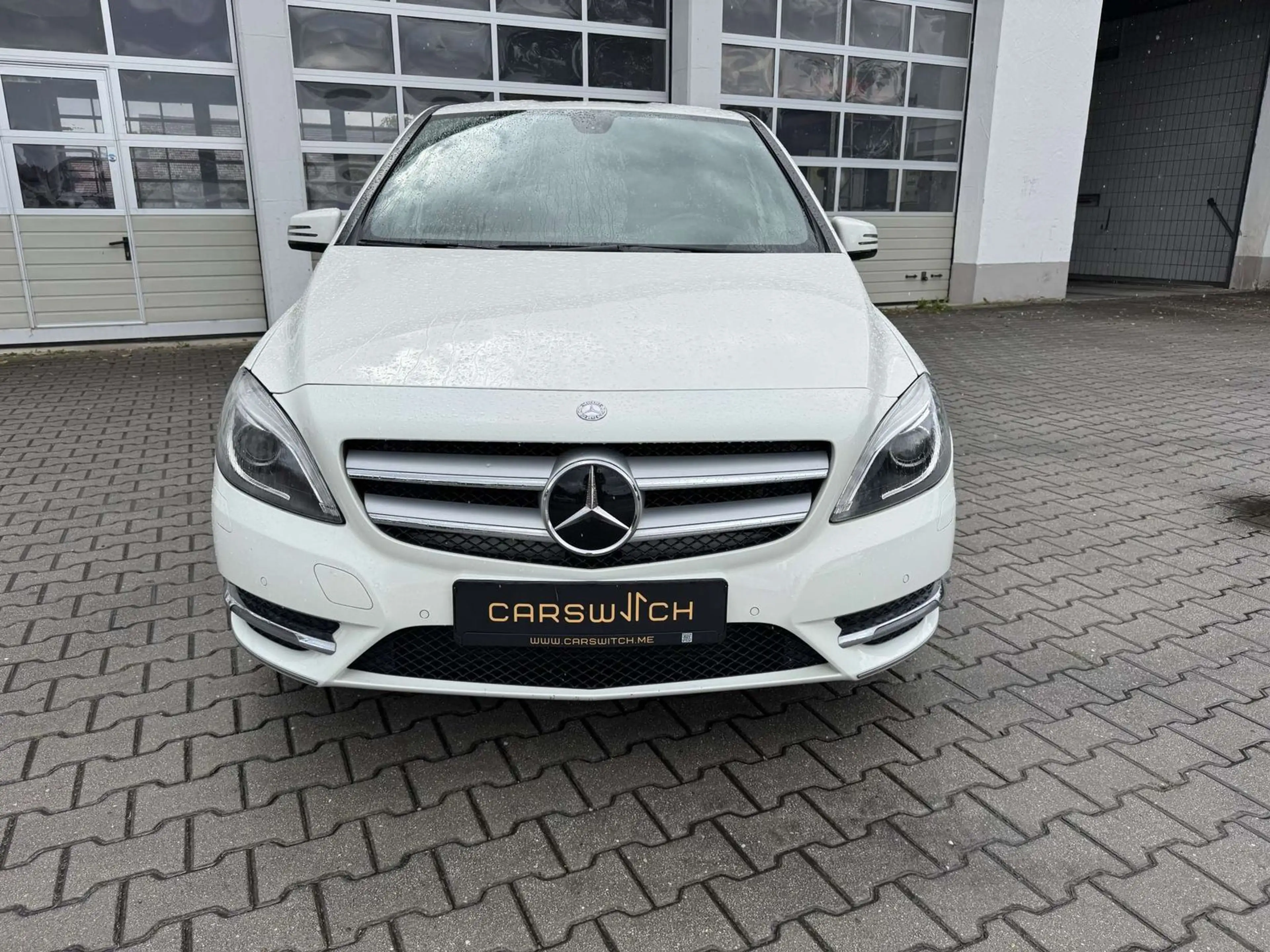 Mercedes-Benz B 200 — photo 3