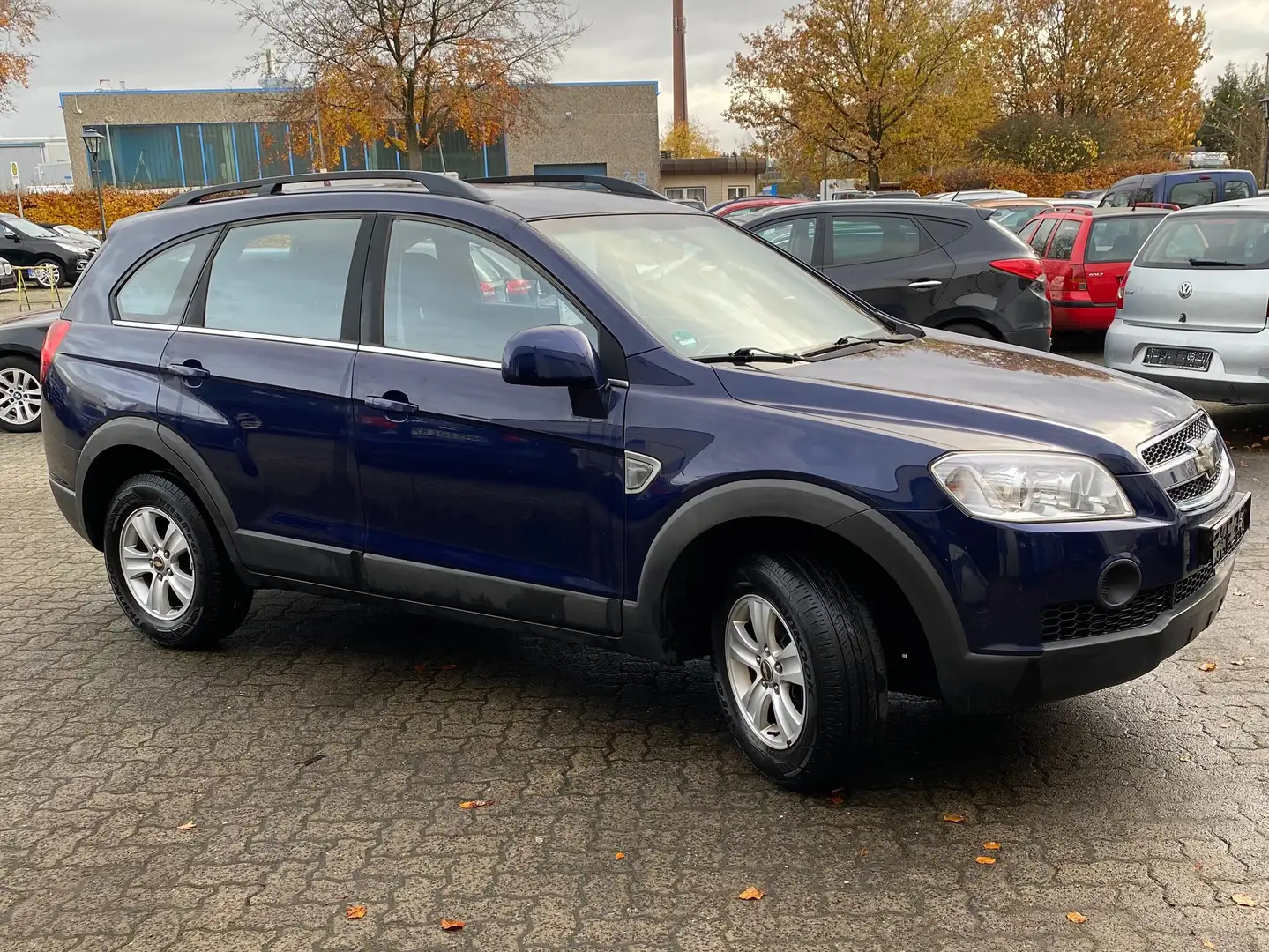 Chevrolet Captiva 2.4 2WD 5 Sitzer LS Wenig km Blau - 1