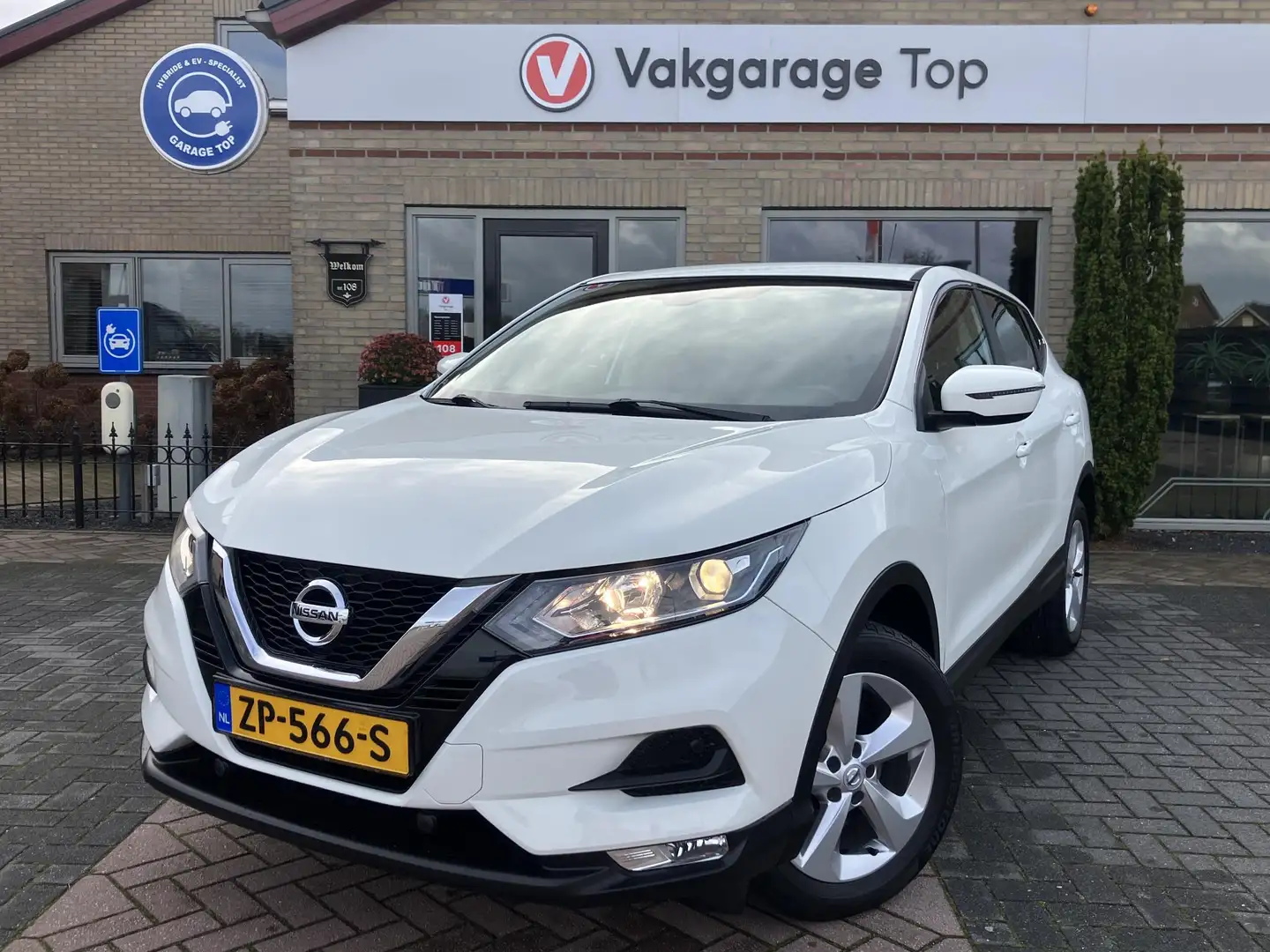 Nissan Qashqai 1.3 DIG-T Acenta | Trekhaak | Camera | NAP Weiß - 1