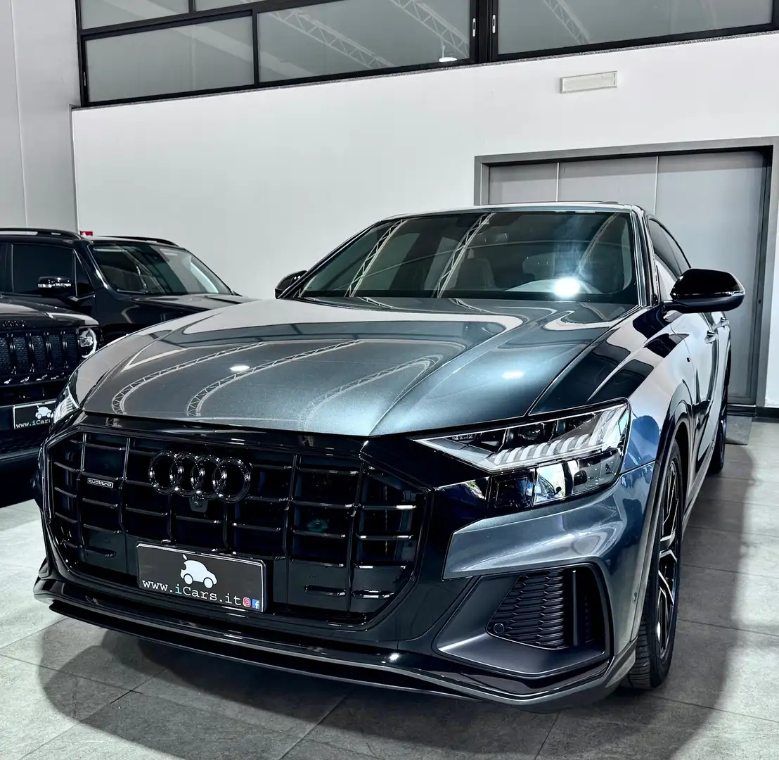 Audi Q8 50 3.0 TDI 286CV Mhev Quattro Tiptronic S-Line Grigio - 2