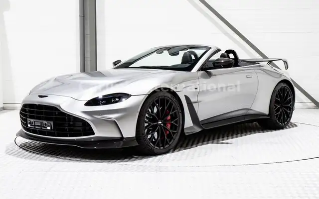 Aston Martin Vantage Roadster -1 of 249 - 15KM -