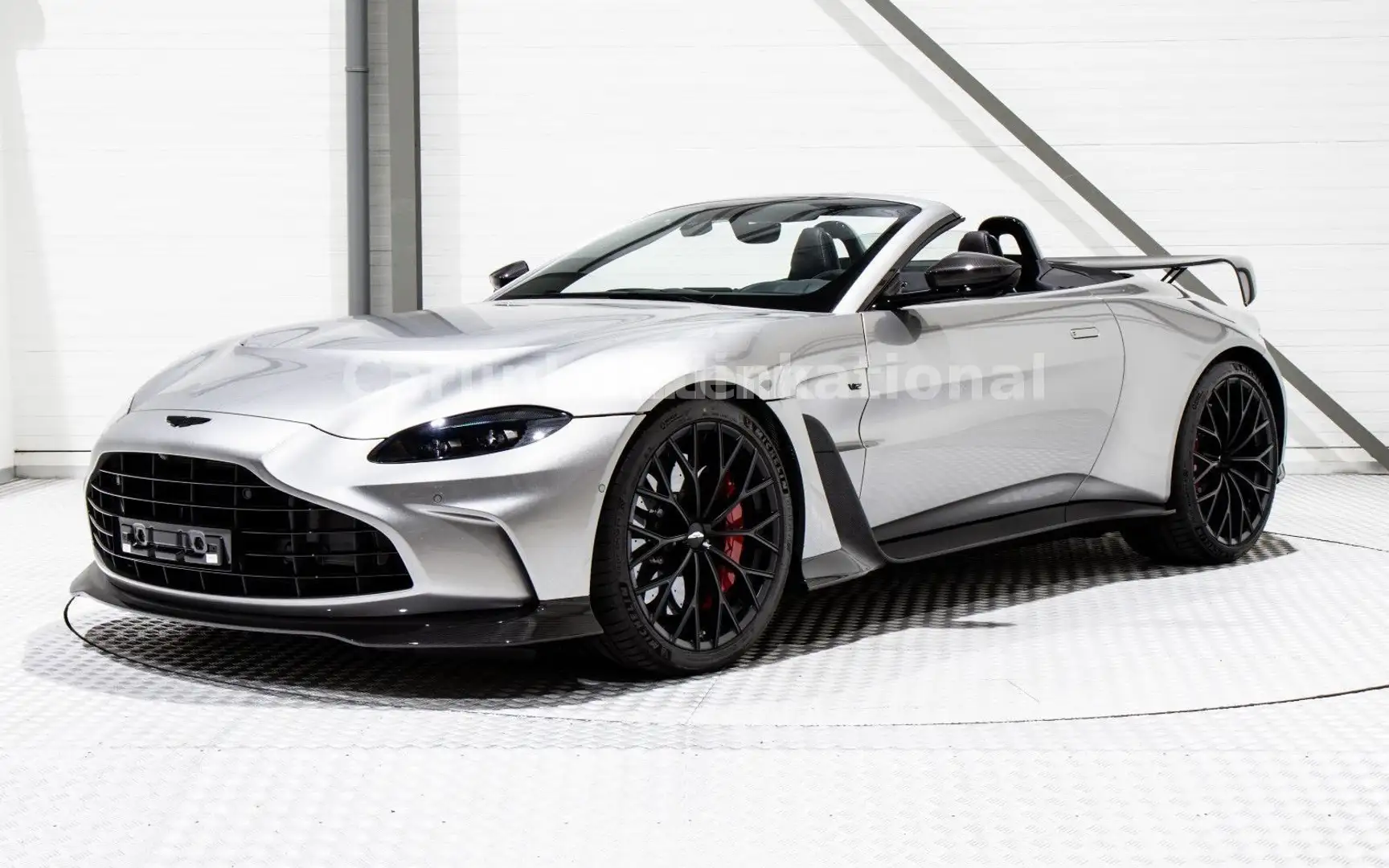 Aston Martin Vantage Roadster -1 of 249 - 15KM - Zilver - 1