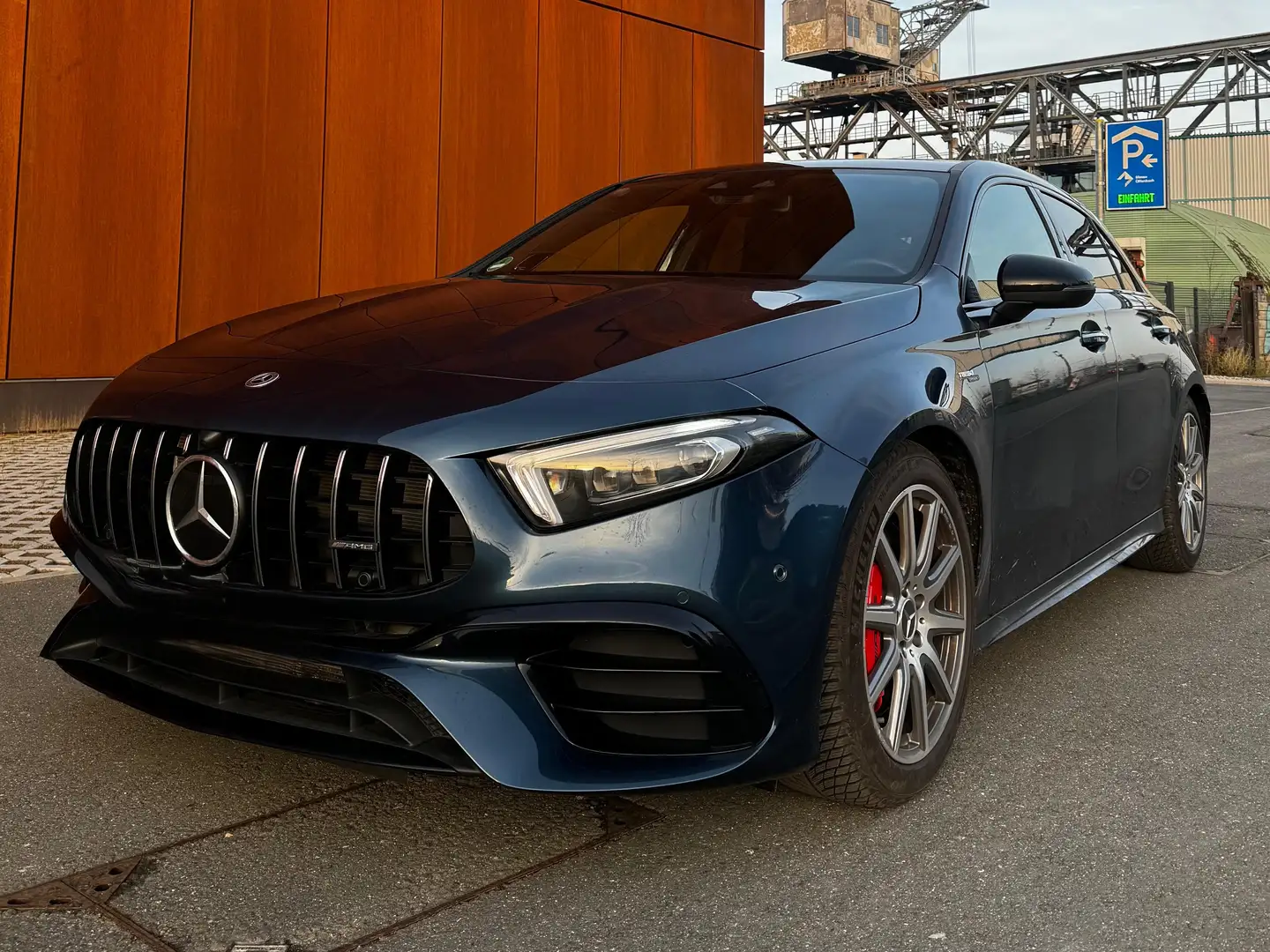 Mercedes-Benz A 45 AMG AMG A 45 S 4Matic+ AMG Speedshift DCT 8G Blau - 1