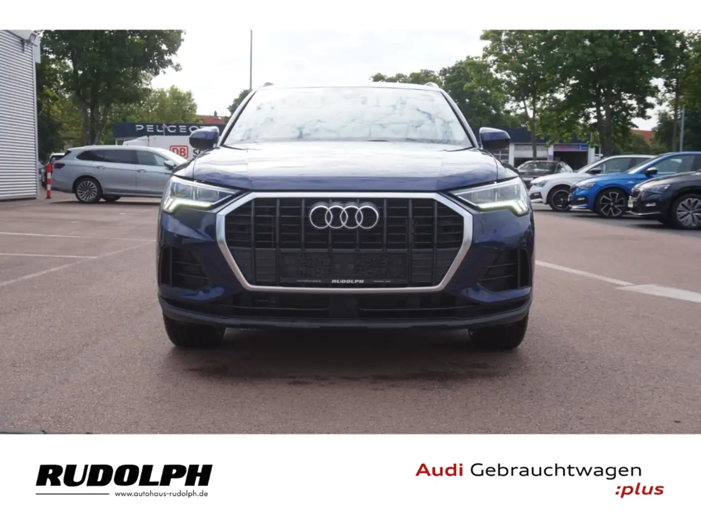 Audi Q3 45 TFSIe ACC LED Navi PDCv+h Klimaautom Apple CarP Blau - 2