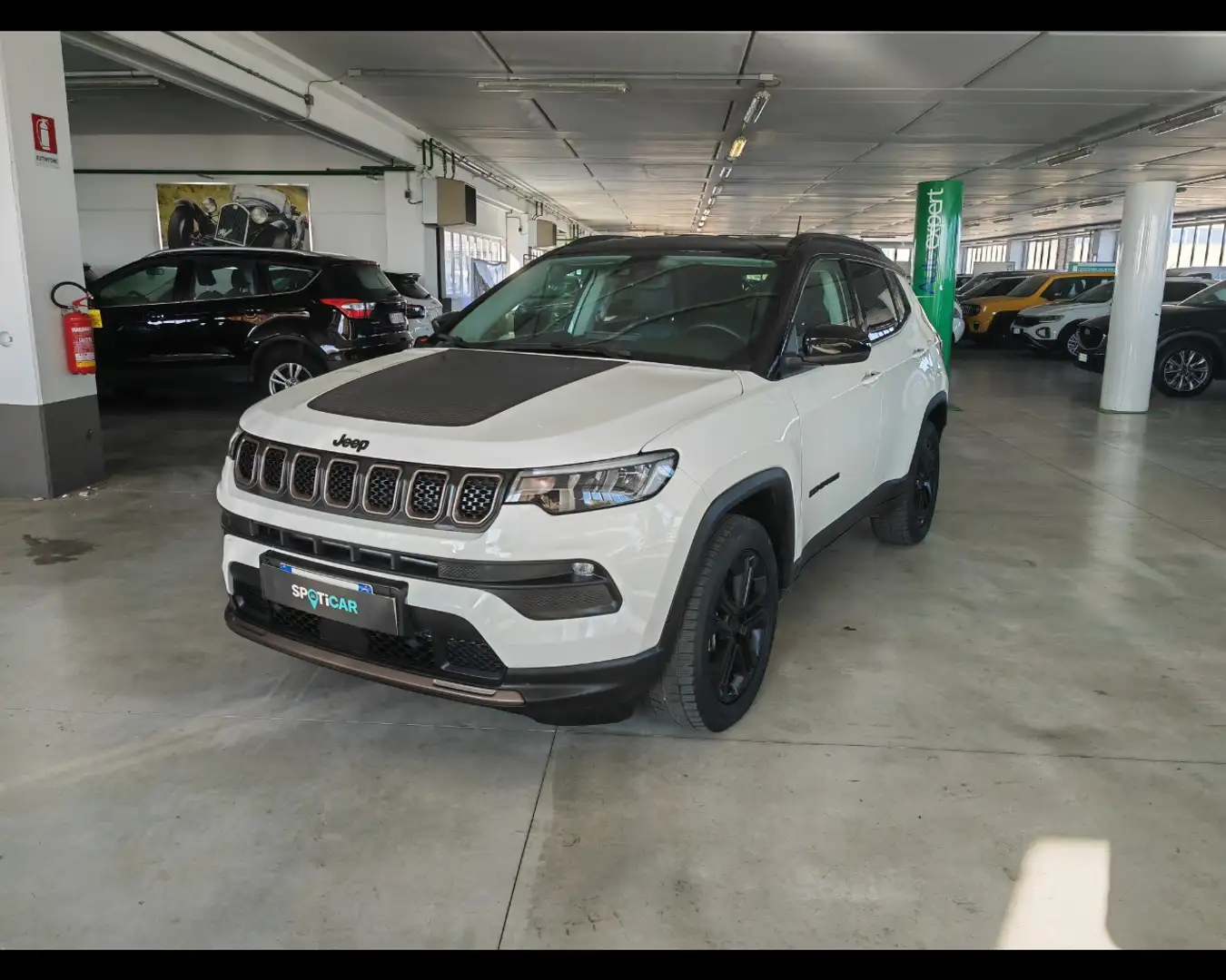 Jeep Compass 1.3 Turbo T4 PHEV Upland Weiß - 1