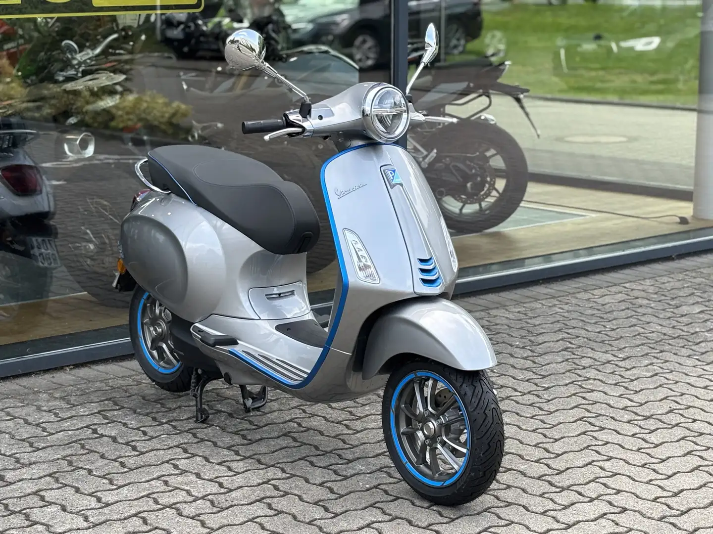 Vespa andere Elettrica *Sofort*Lieferung* Argent - 1