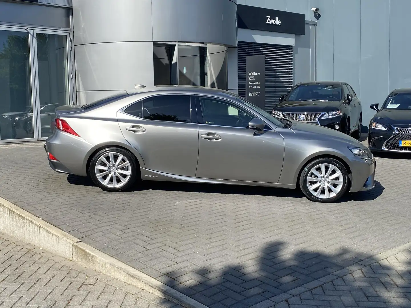 Lexus IS 300 300h Business Line NL-AUTO TREKHAAK PARK-SENSOR NA Szürke - 2