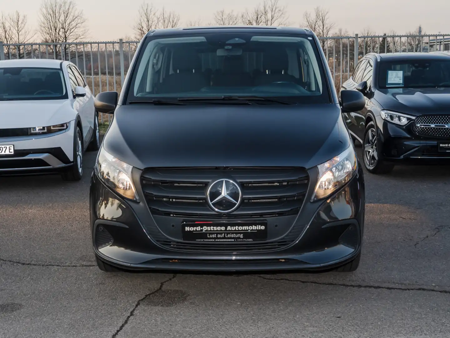 Mercedes-Benz Vito 116 TOURER NEUES MODELL AHK 2,5t MBUX NAVI Gris - 2