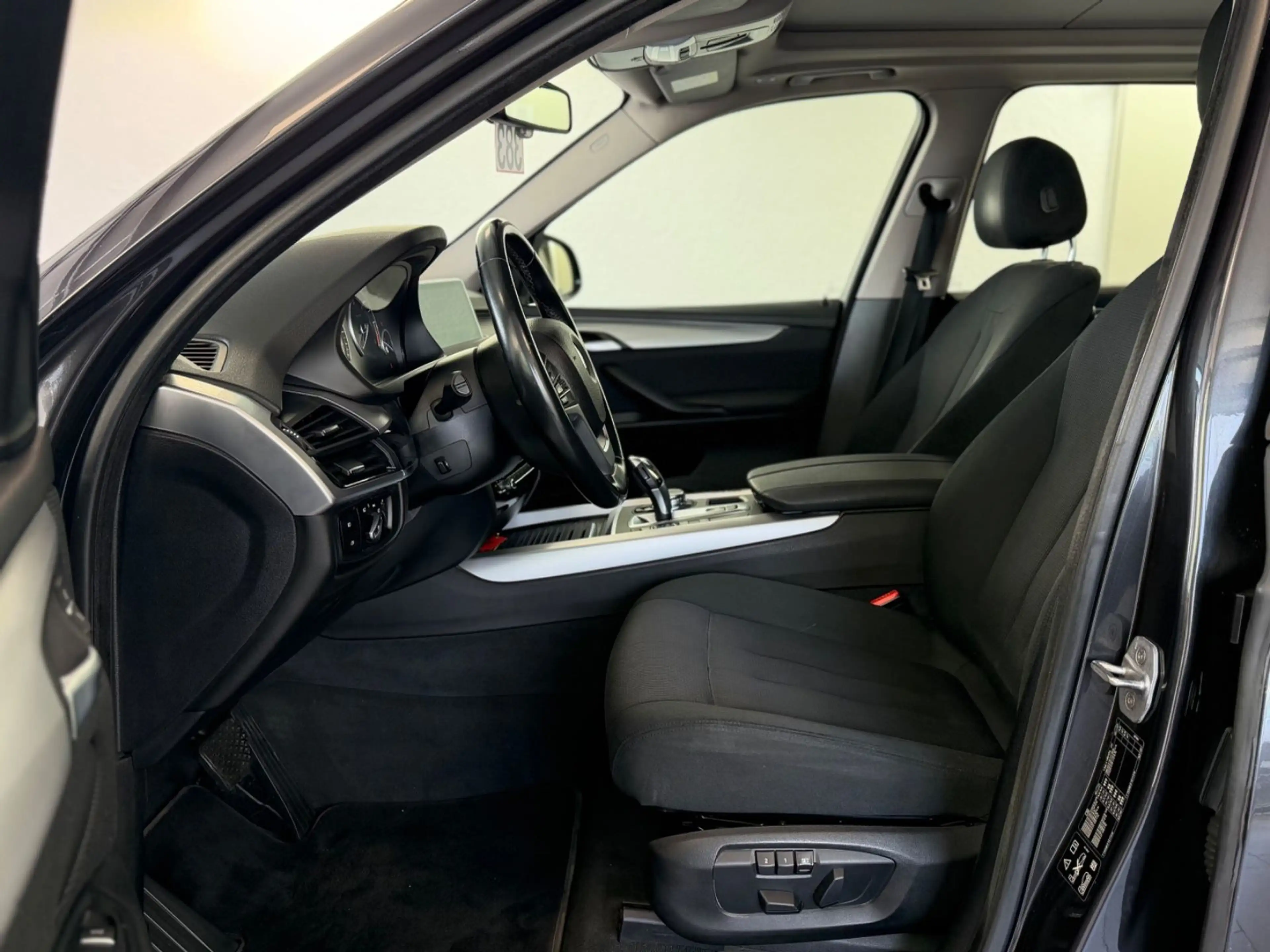 BMW X5 xDrive30d | HUD | Pano | Kamera | Navi — photo 9