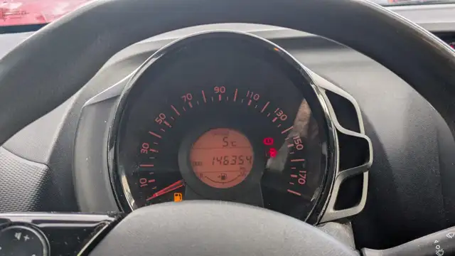 Toyota Aygo view 10