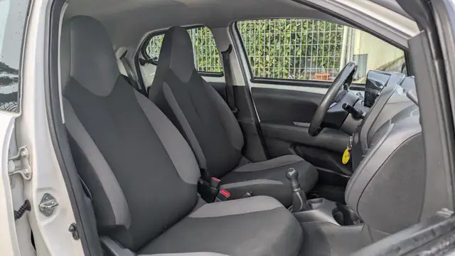 Toyota Aygo view 12