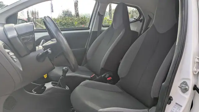Toyota Aygo view 11