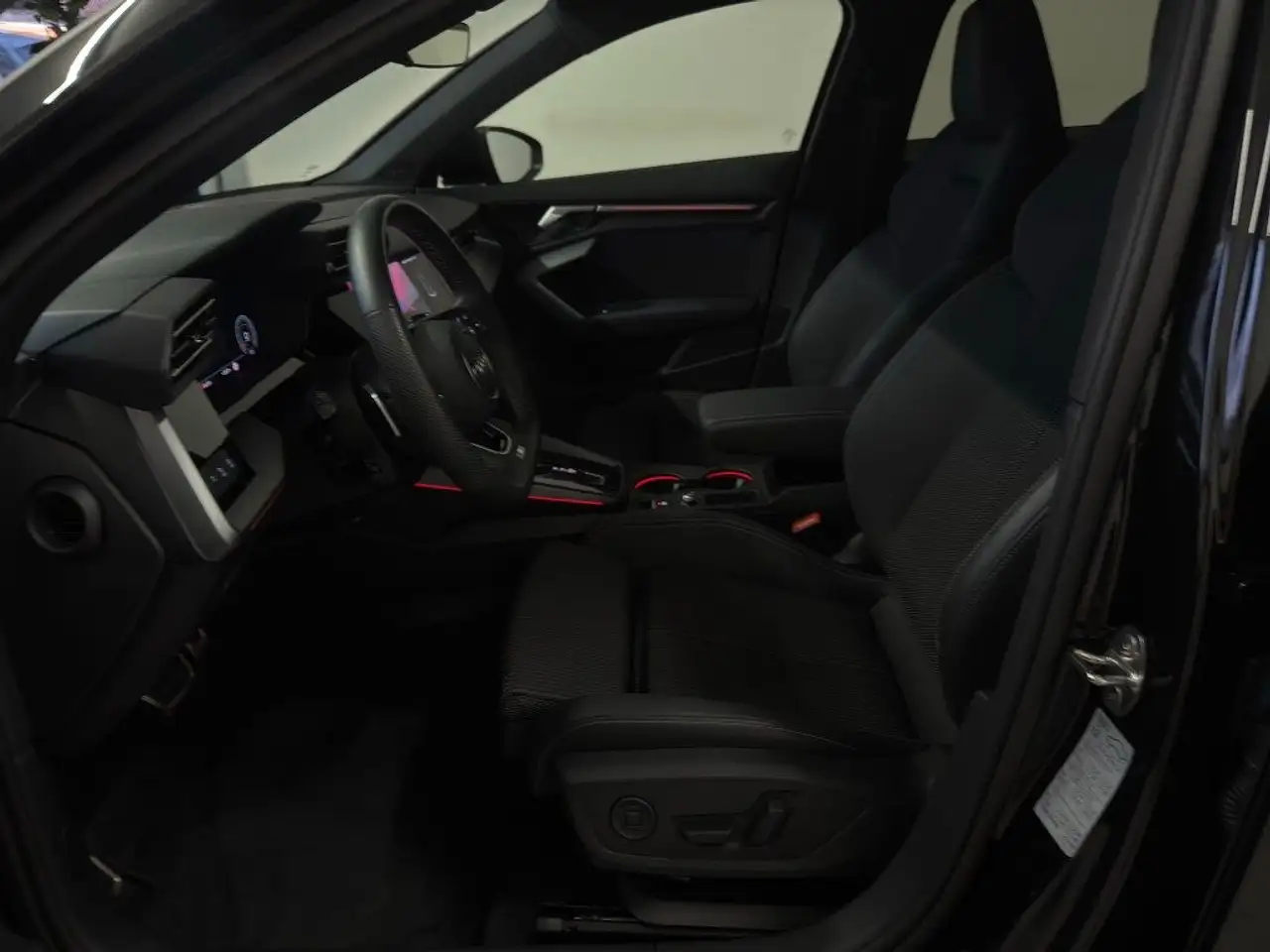 2025 Audi A3 SPB 35 TDI S tronic S line edition, photograph 10