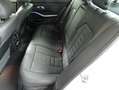 BMW 320 320D LuxuryLine,xDrive SAG,Leder,AHK,ACC Weiß - thumbnail 16