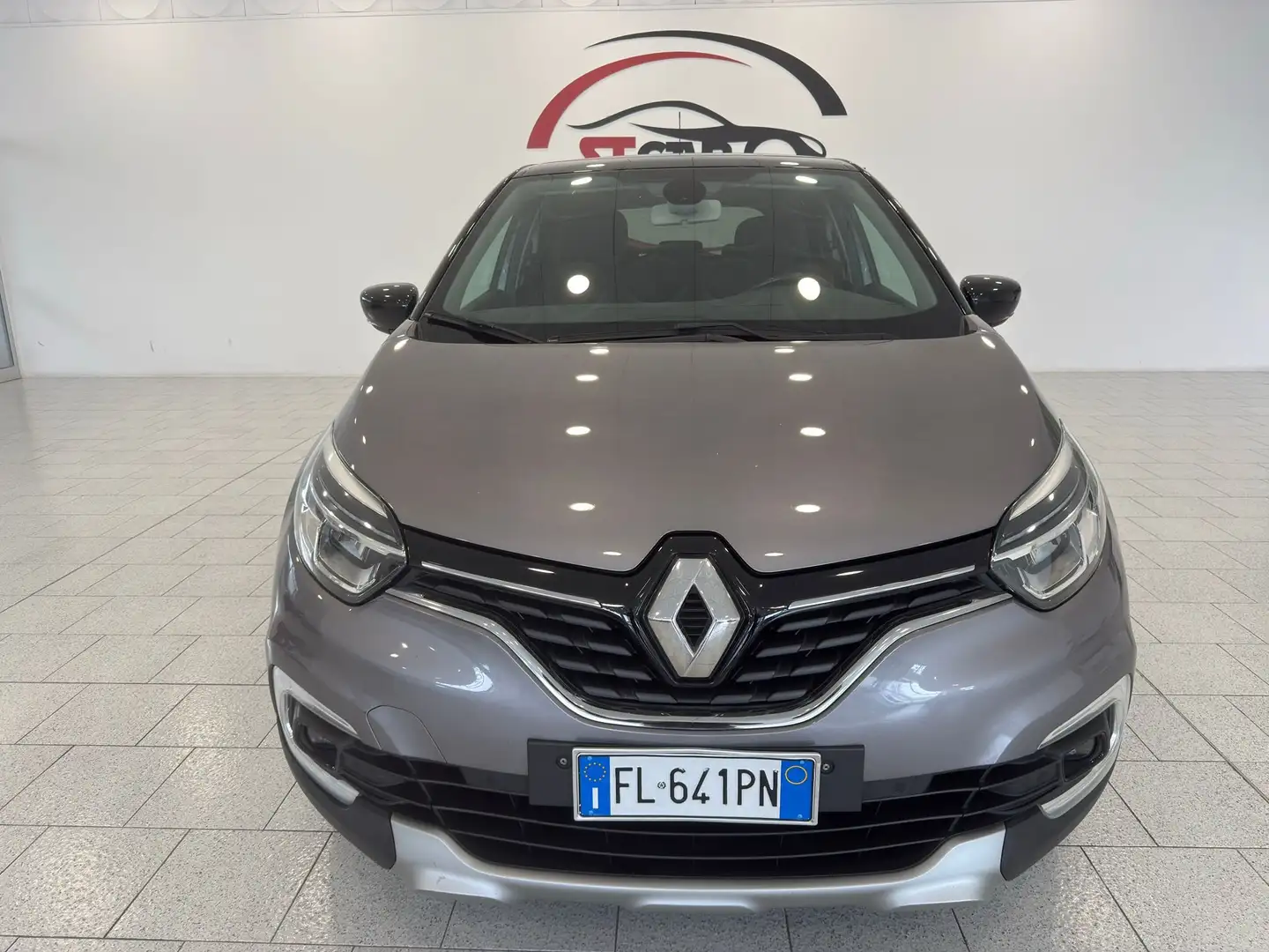 Renault Captur 1.5 dci Initiale Paris 110cv Gris - 2