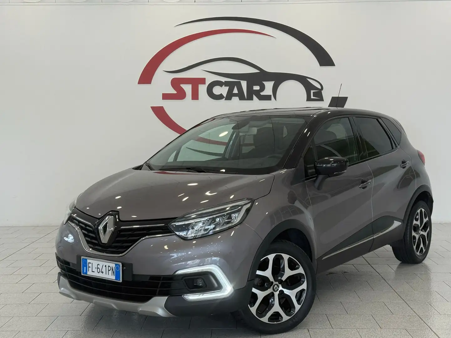 Renault Captur 1.5 dci Initiale Paris 110cv Gris - 1