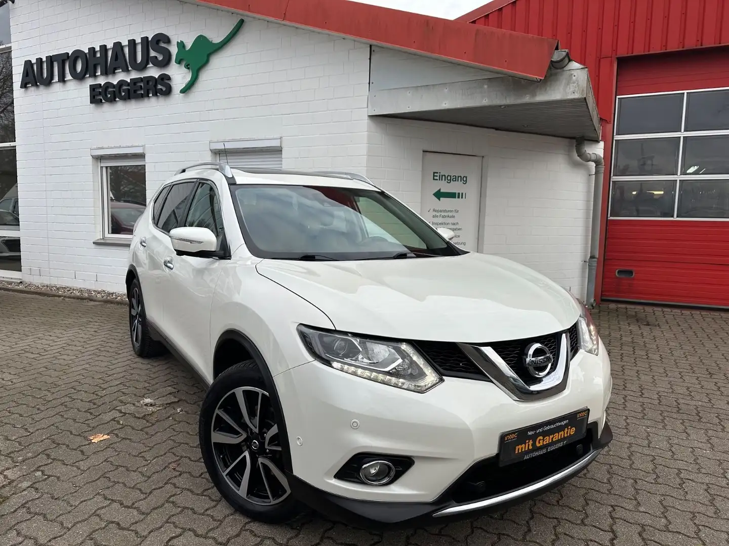 Nissan X-Trail Tekna/PANO/LEDER/AHK/AUT/NAVI/SHZ/TEMP Weiß - 1