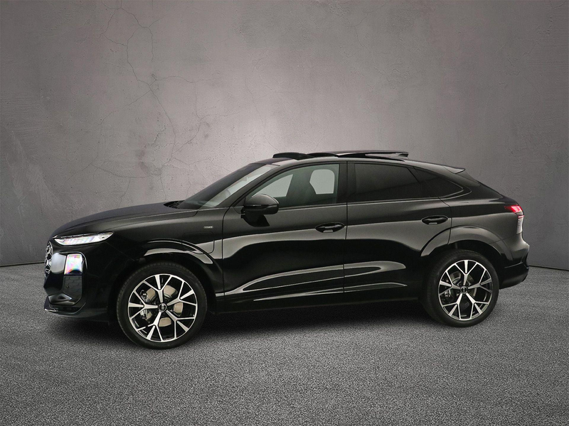 Audi Q3 Sportback 1.5 e-hybrid S edition | Panorama Dak | — photo 2