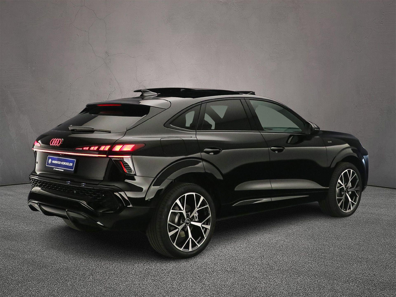 Audi Q3 Sportback 1.5 e-hybrid S edition | Panorama Dak | — photo 5