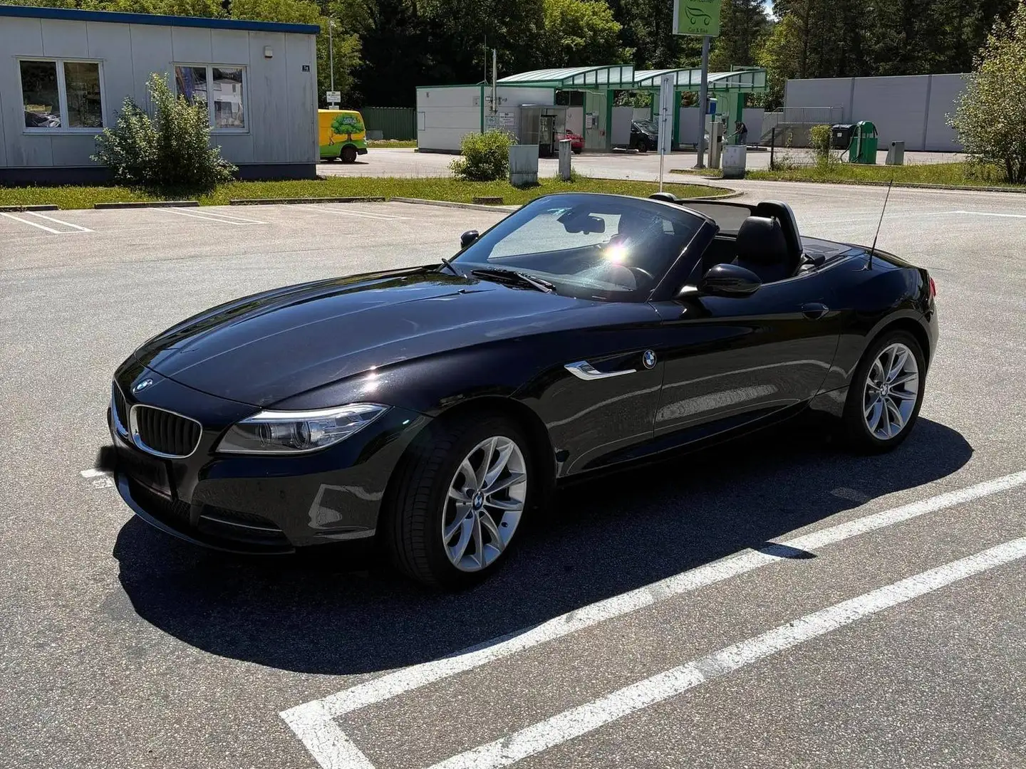 BMW Z4 Z4 sDrive 18i Schwarz - 1