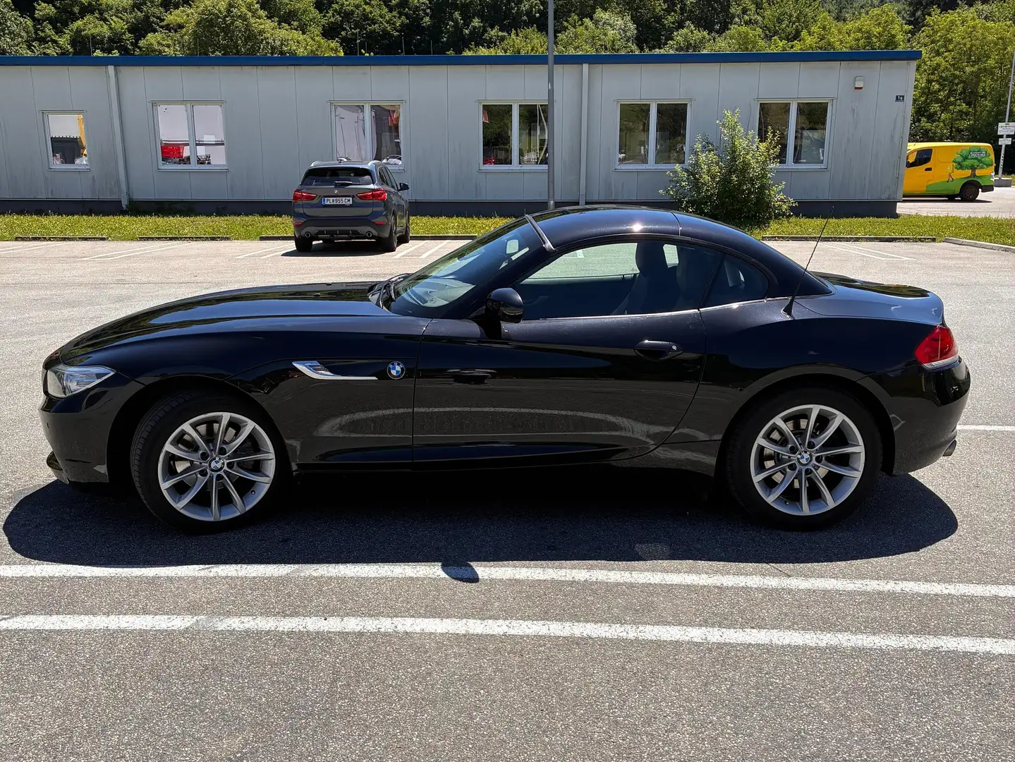 BMW Z4 Z4 sDrive 18i Schwarz - 2