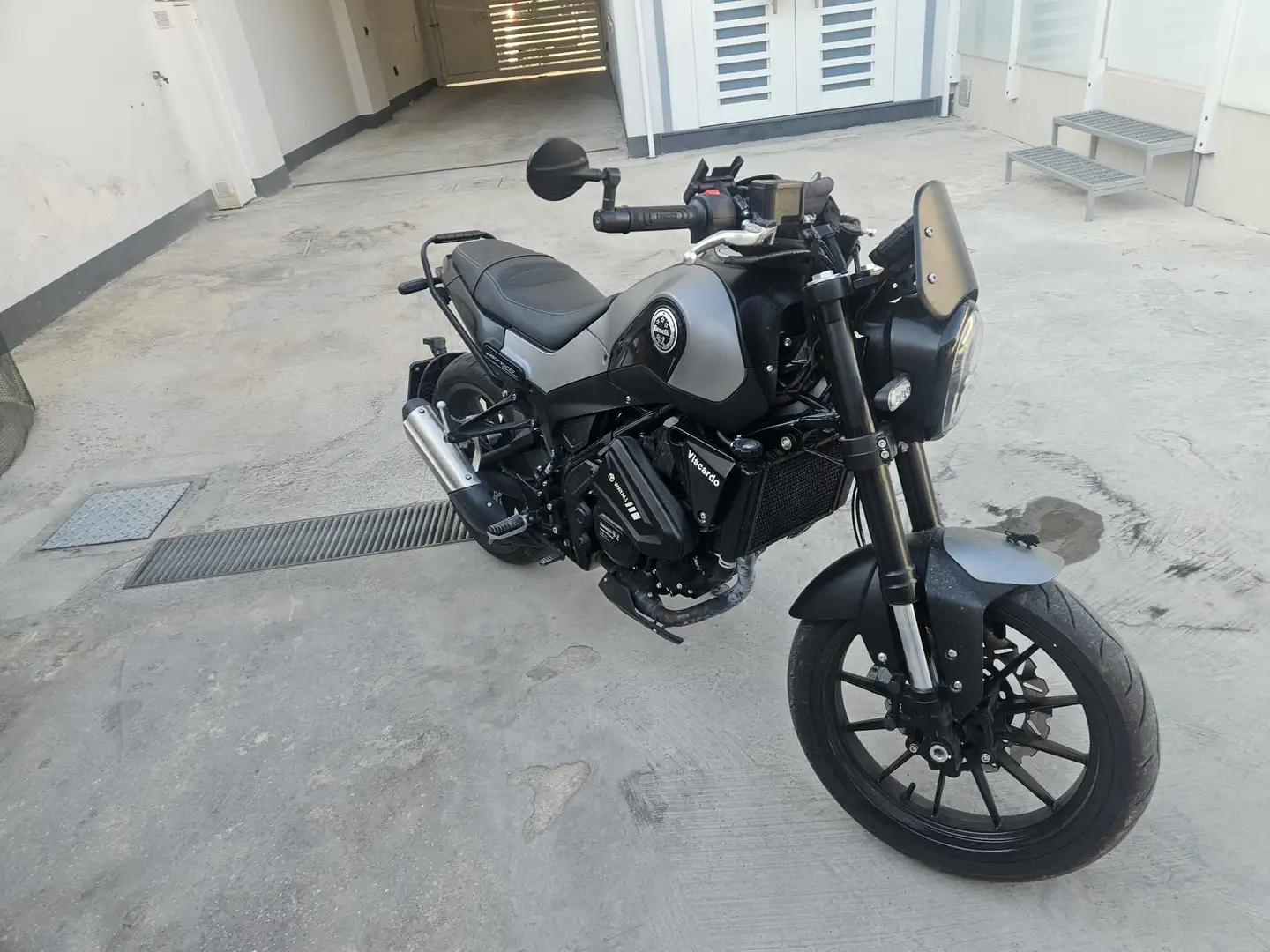 Benelli Leoncino Nero - 1