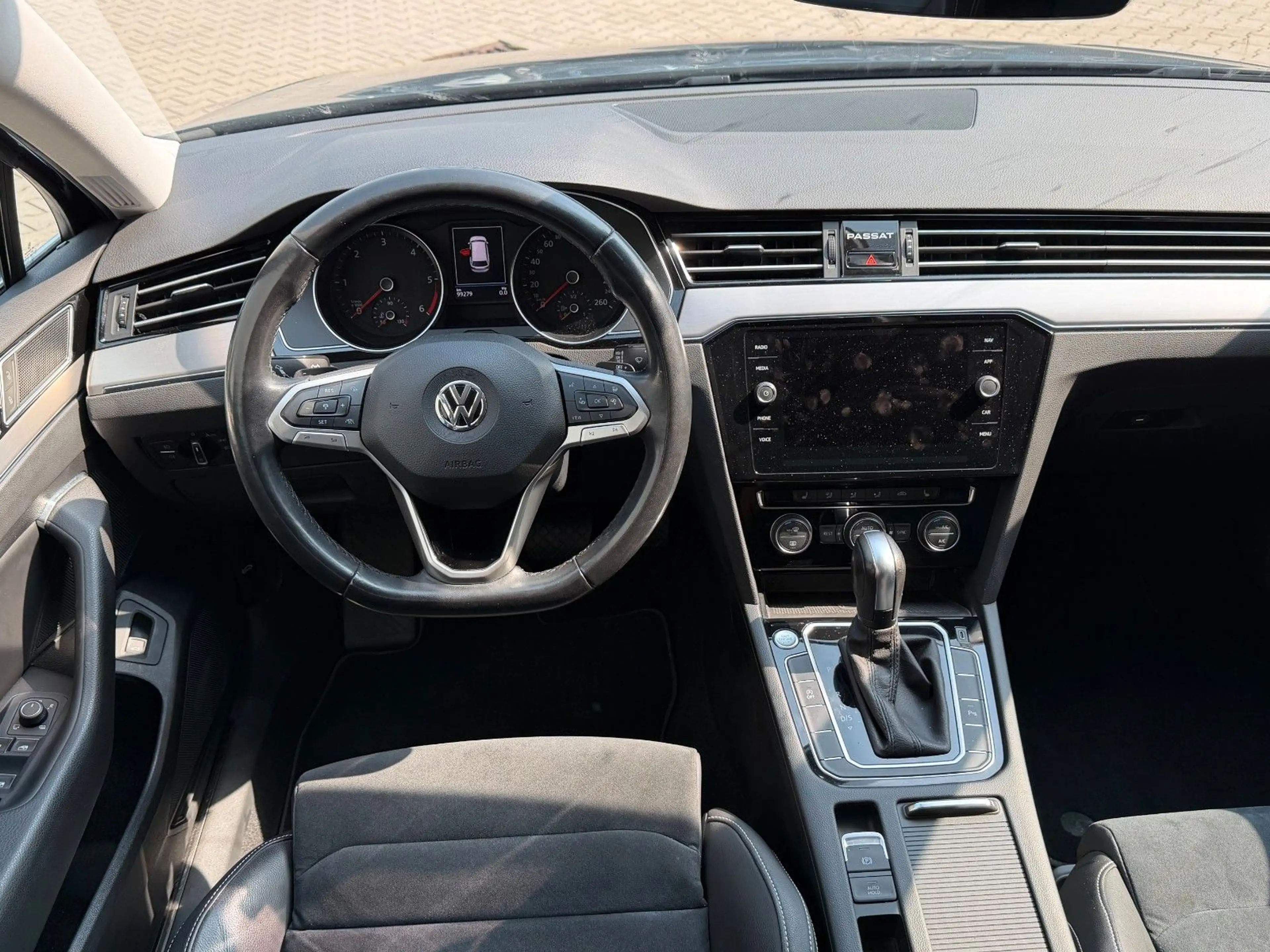 Volkswagen Passat Variant Passat 2.0 Variant Elegance LEDER/NAVI/LED/SHZ* — photo 13