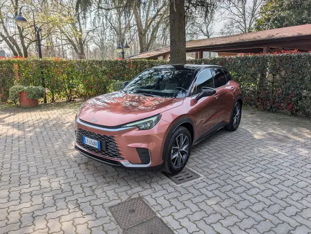 Lexus LBX 1.5 hybrid Emotion 2wd