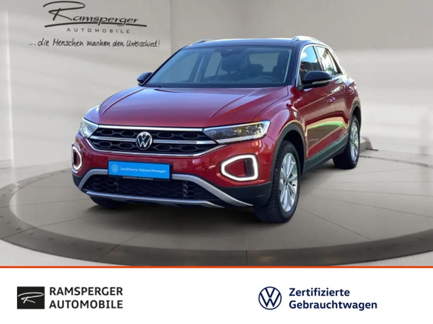 Volkswagen T-Roc 1.5 TSI DSG Style ACC LED Navi Keyless PDC Rot - 1