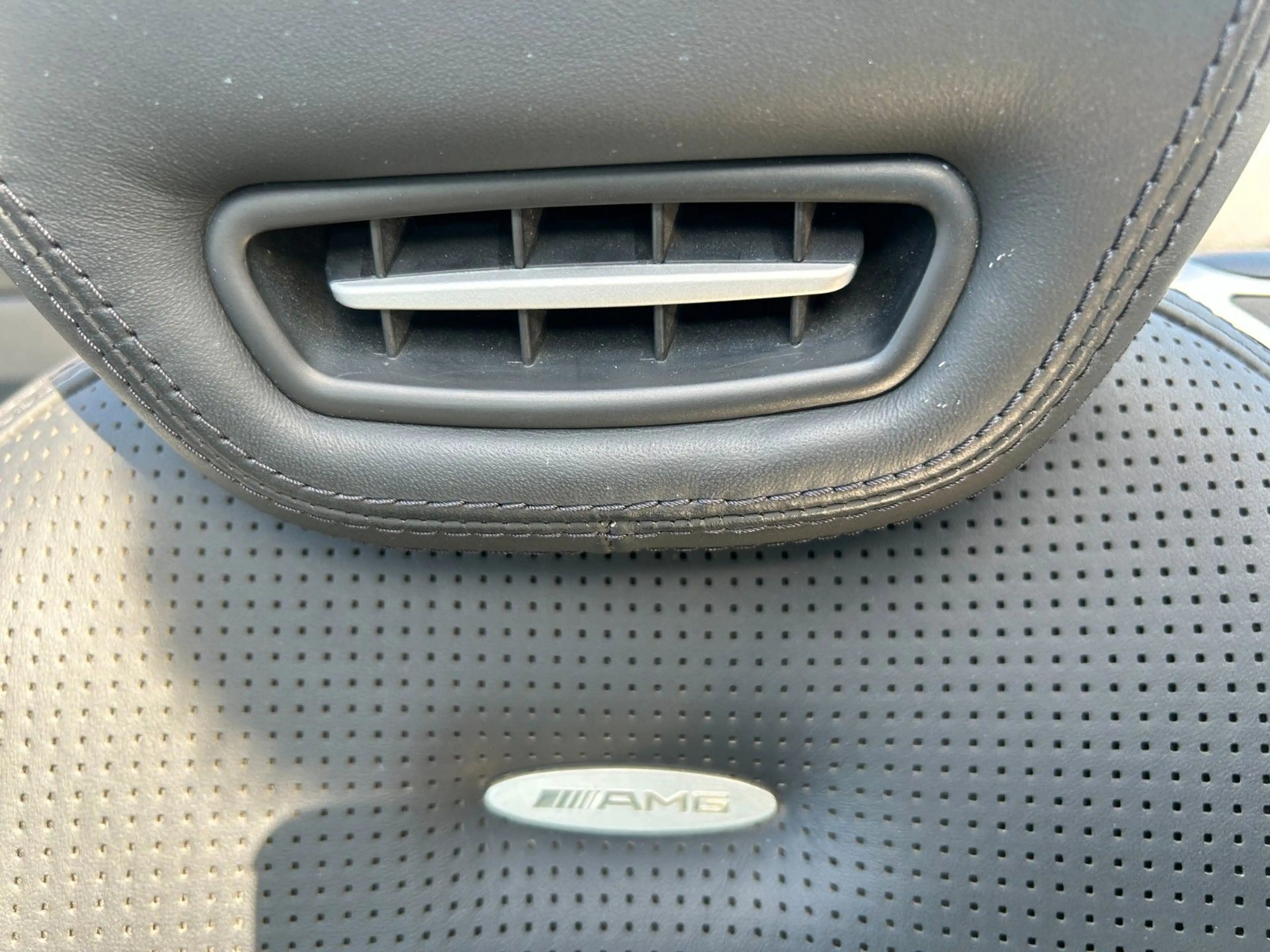 Mercedes-Benz SL 63 AMG Edition — photo 11