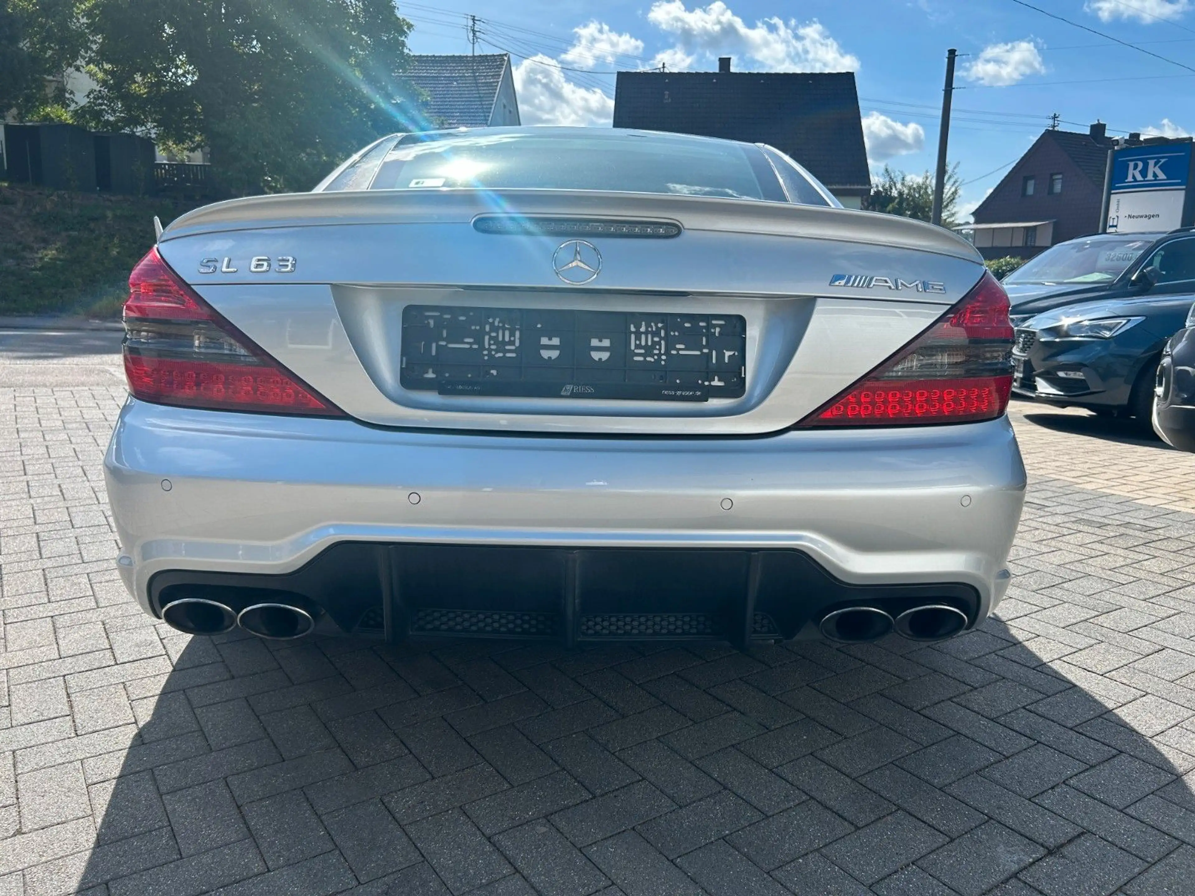Mercedes-Benz SL 63 AMG Edition — photo 3