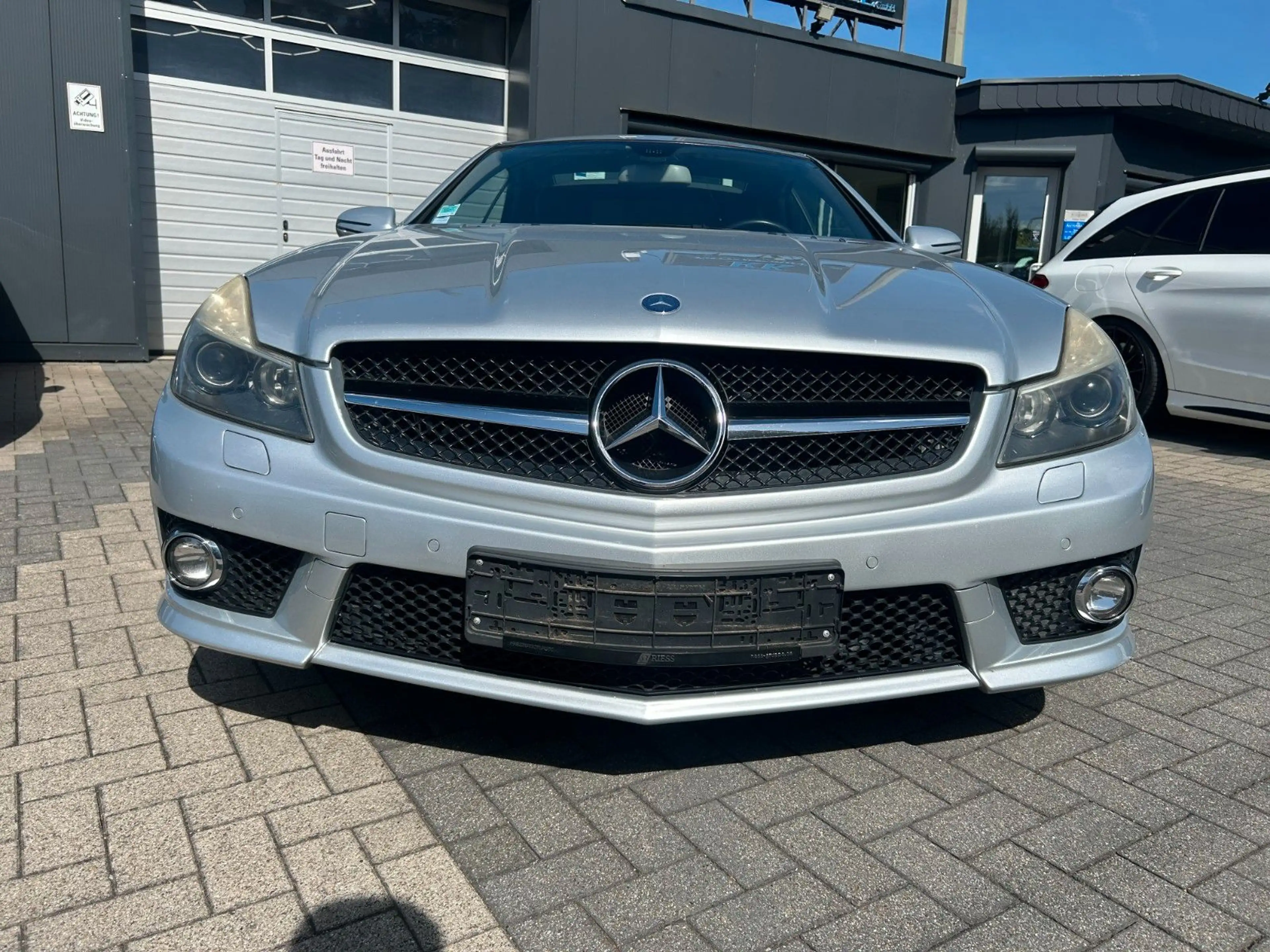 Mercedes-Benz SL 63 AMG Edition — photo 2