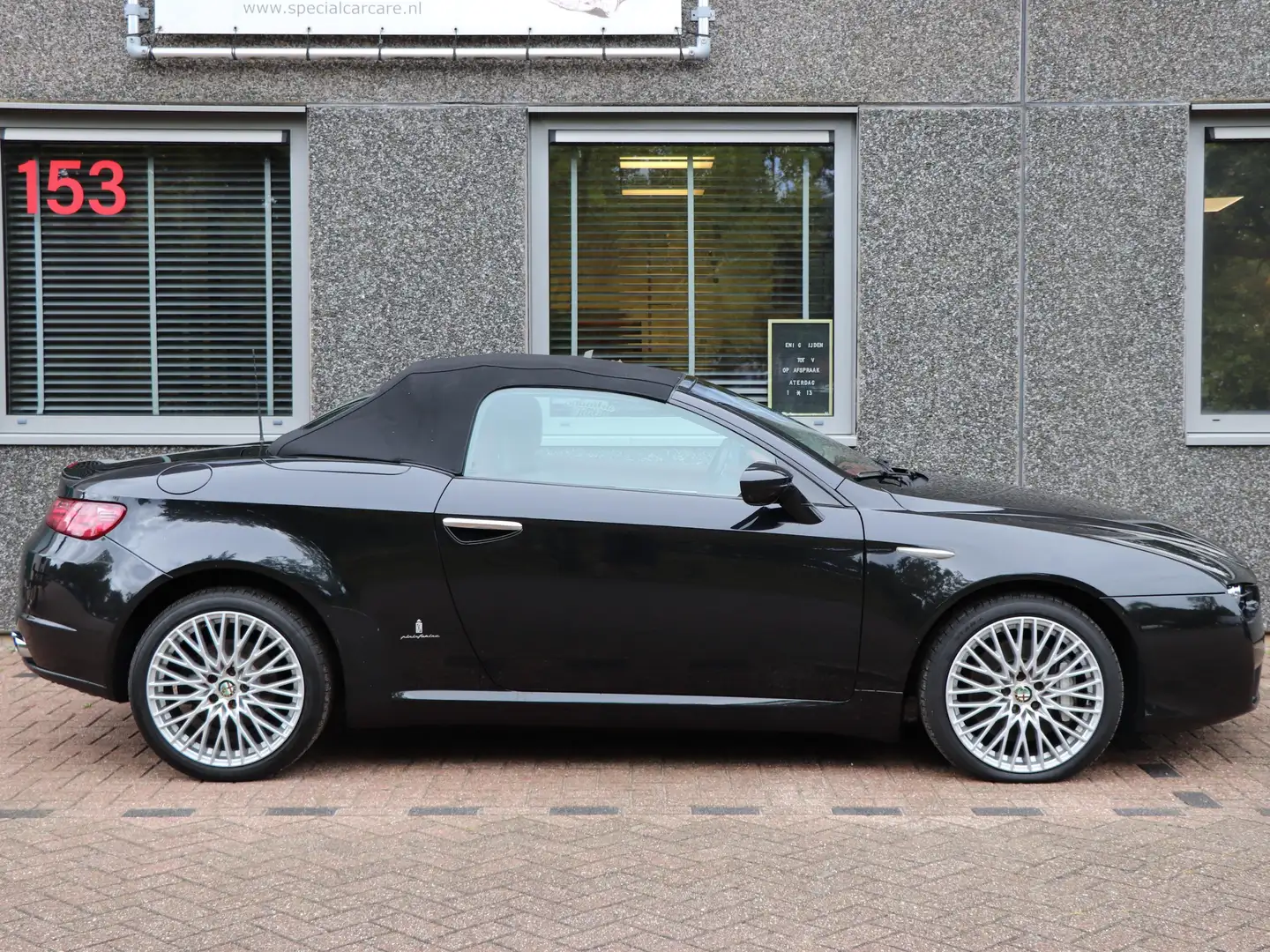 Alfa Romeo Brera Spider Q4 V6 3.2 Zwart - 2