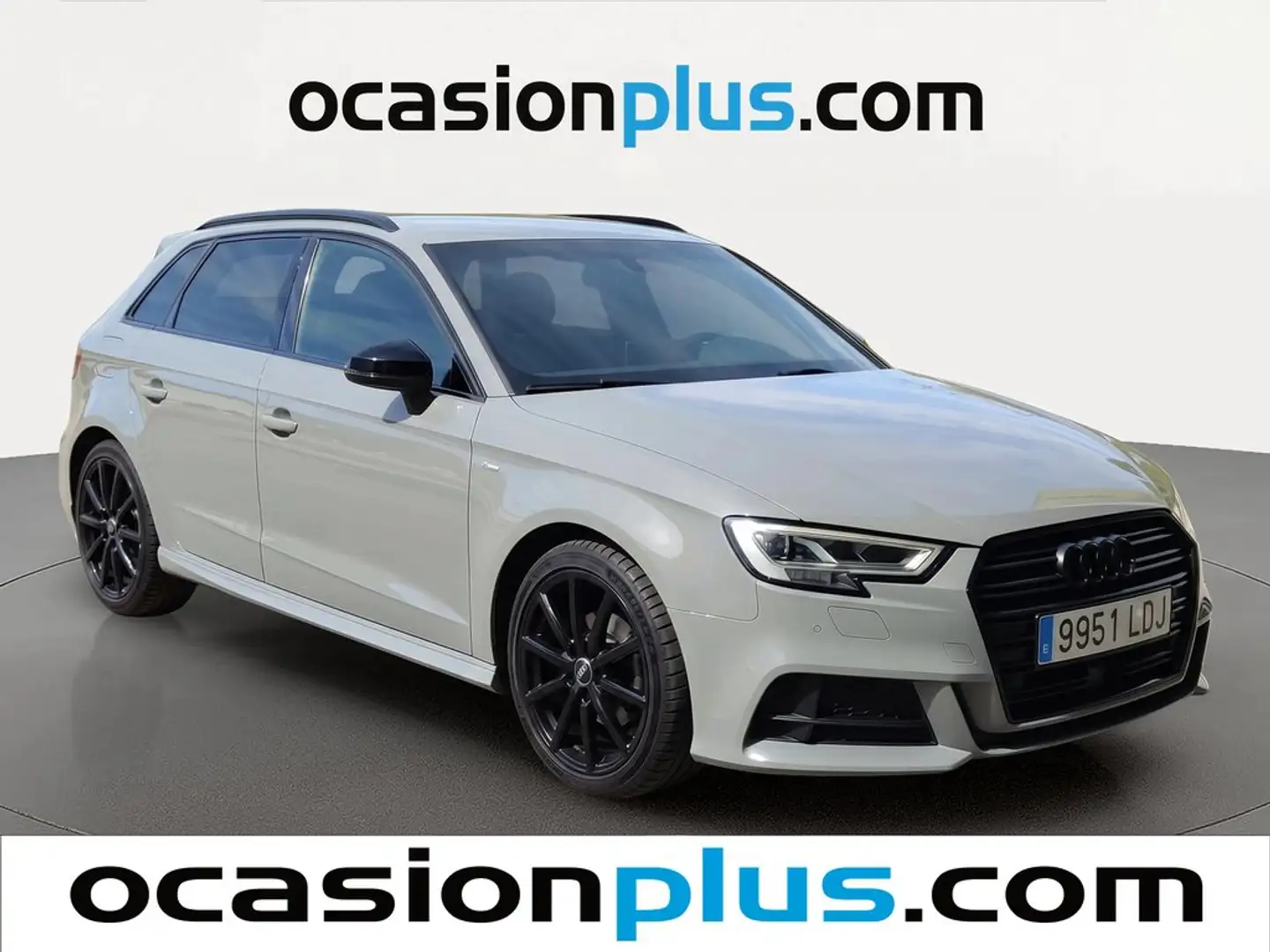 Audi A3 Sportback 35 TFSI Black line S tronic 110kW Gris - 2