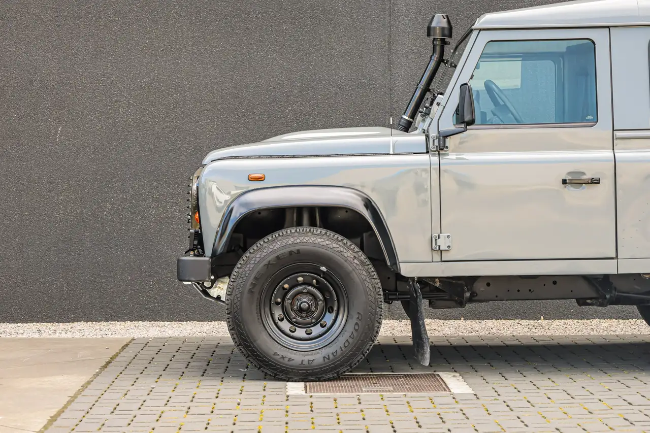 Land Rover Defender 2.2 TD4 Turbo-Lichte vracht — foto 8