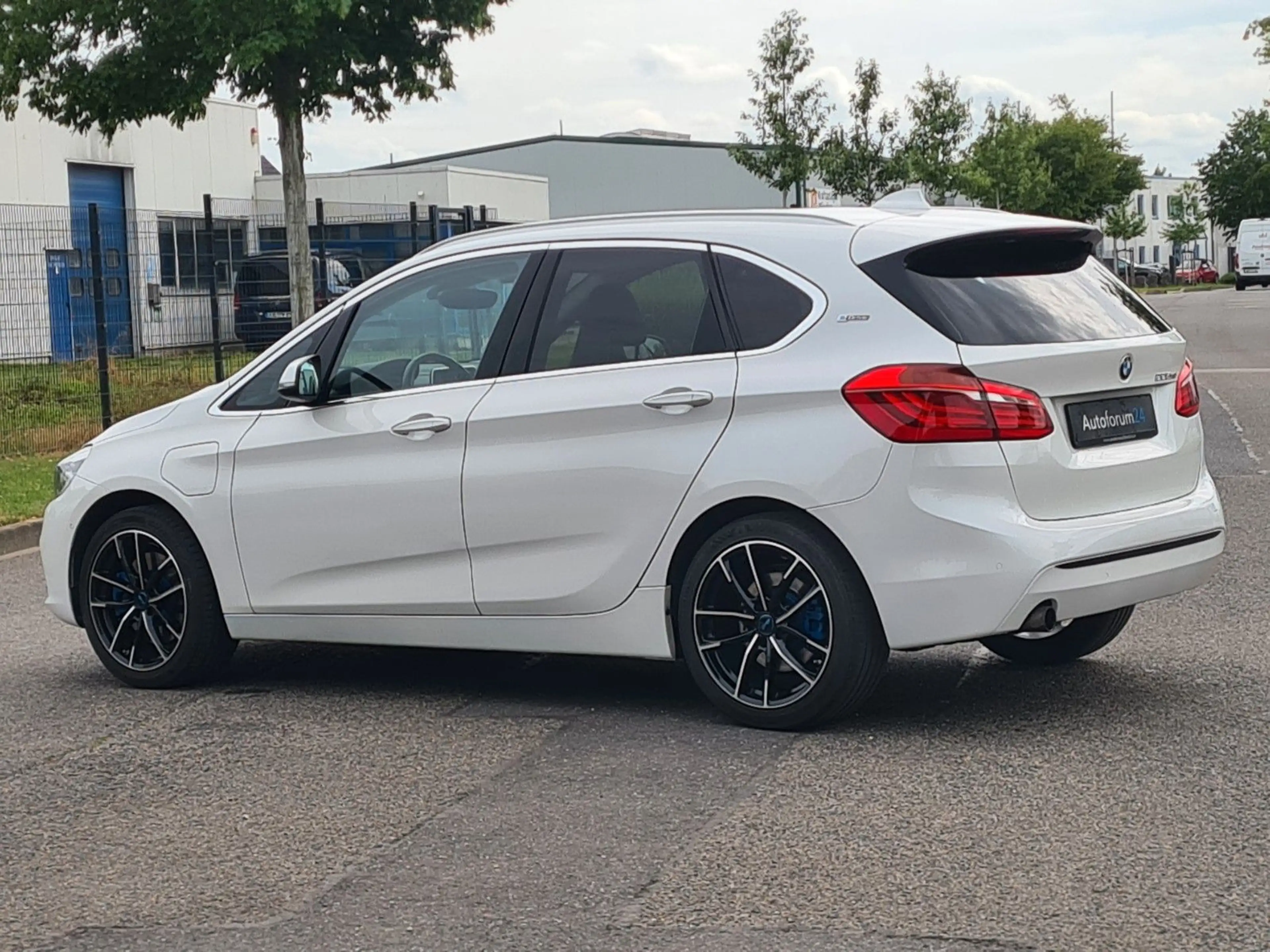 BMW 225 xe Active Tourer Sport Line *Garantie*Autom. — photo 3