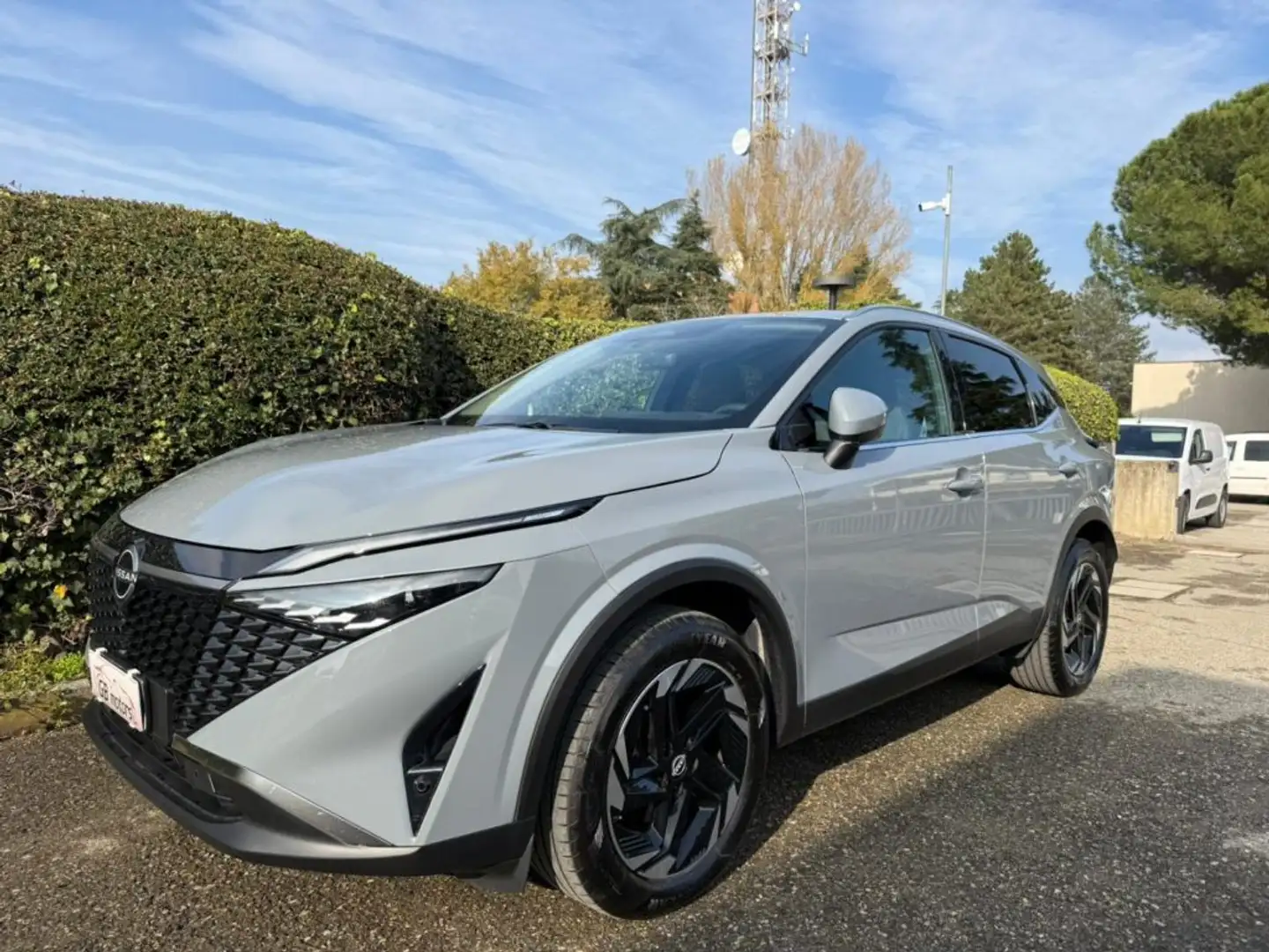 Nissan Qashqai MHEV 140 CV N-Connecta NAVI - LED - ACC - PROPILOT Grau - 2