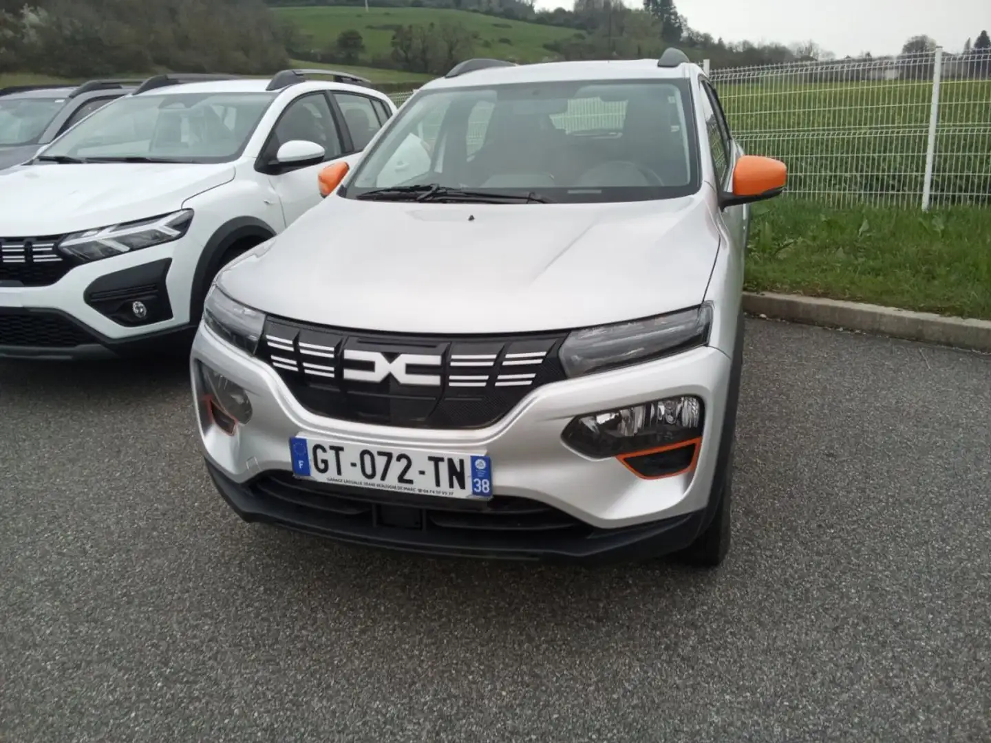Dacia Spring ACHAT INTEGRAL Gris - 1
