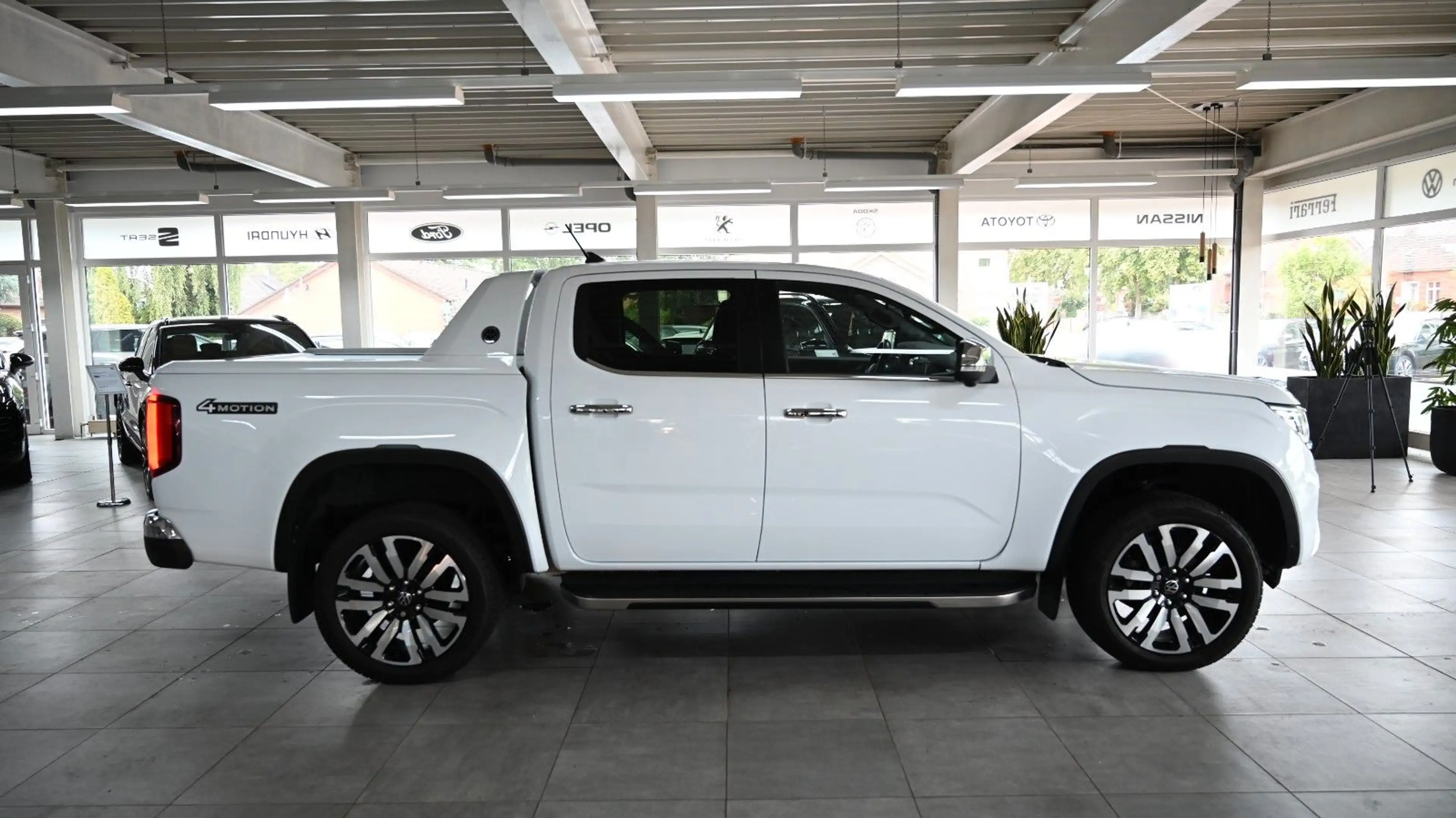 Volkswagen Amarok Aventura Doppelkabine 4Motion *1.HAND*LED — photo 7