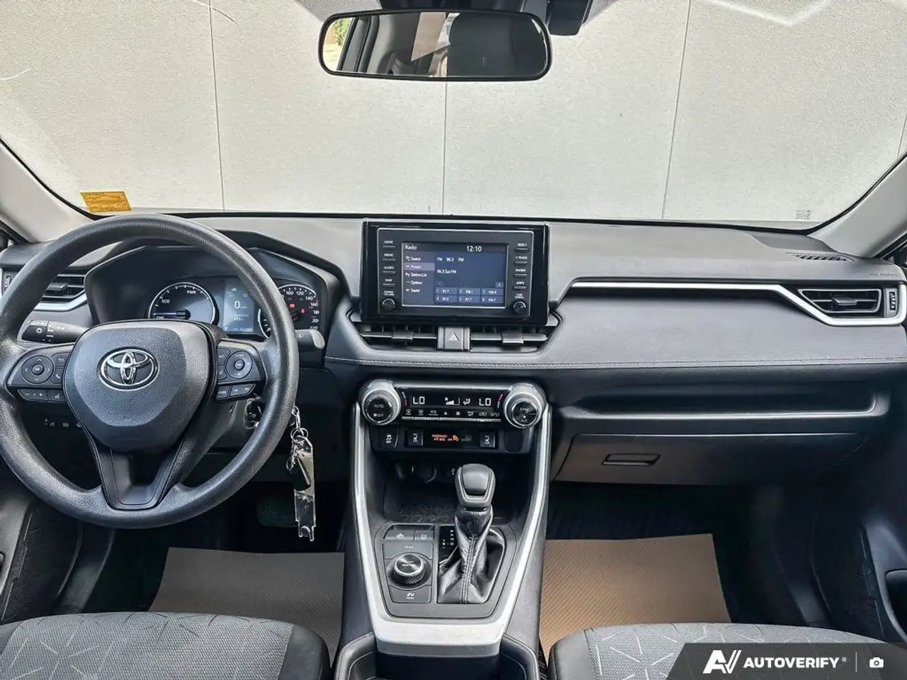 Toyota RAV 4 photo Toyota RAV 4