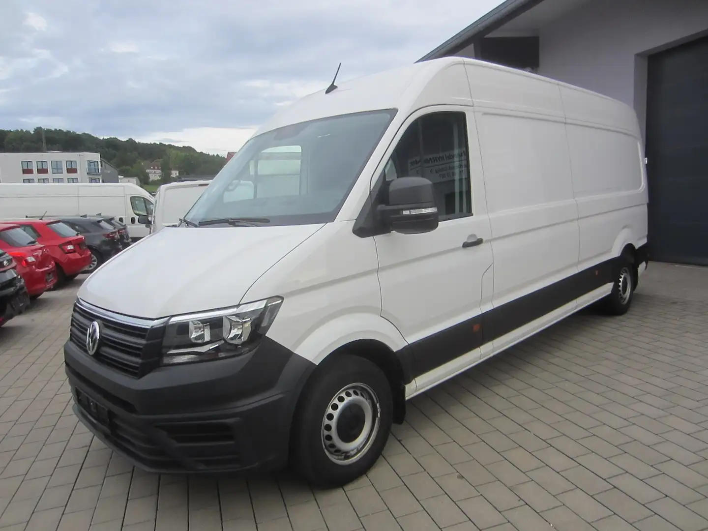 Volkswagen Crafter Kasten 35 Aut. lang Hoch FWD,AHK Weiß - 1
