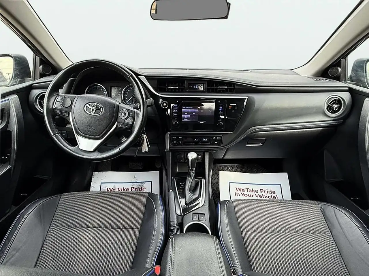Toyota Corolla снимка Toyota Corolla