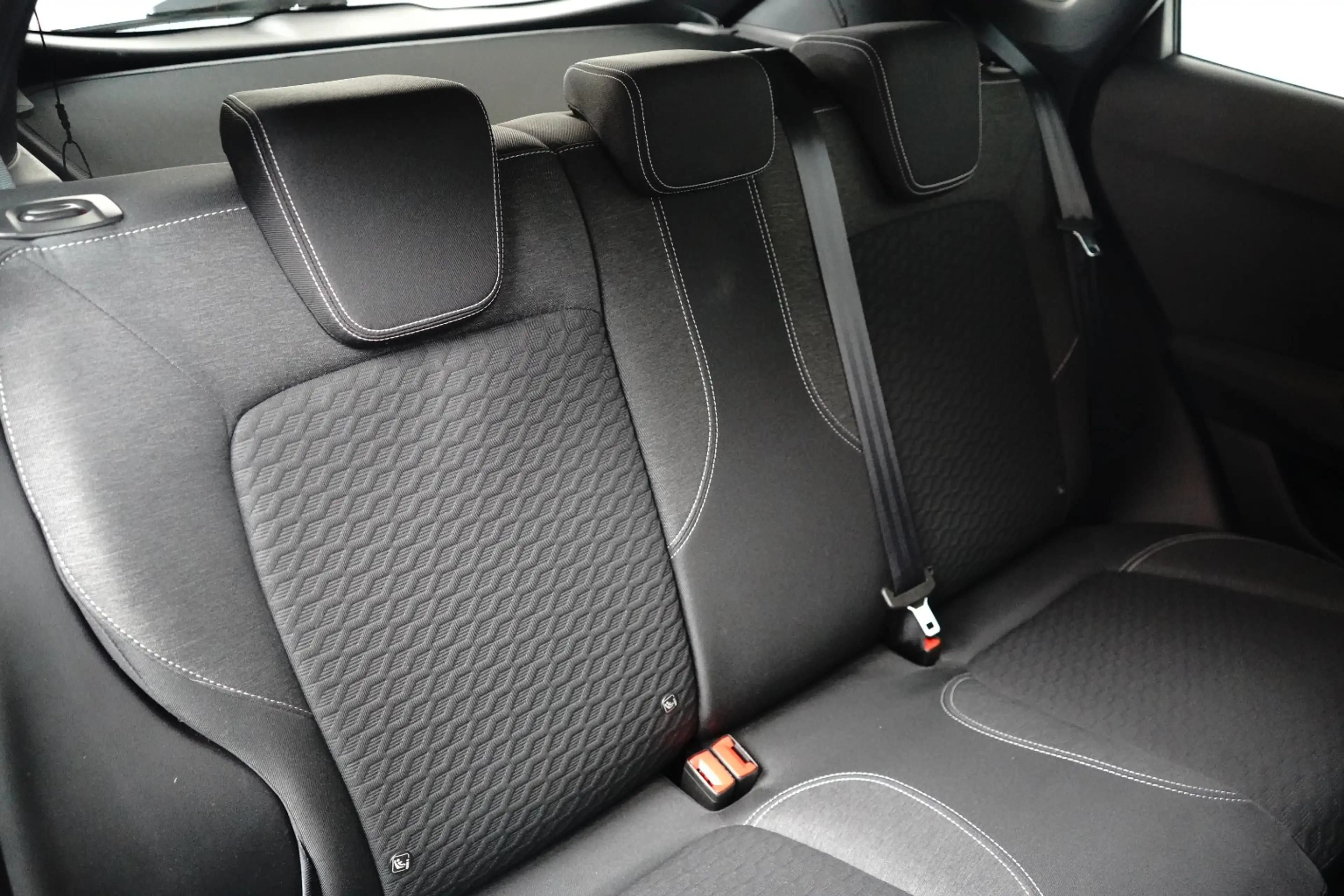 Ford Puma 1.0 EcoBoost Hybrid Titanium — photo 15