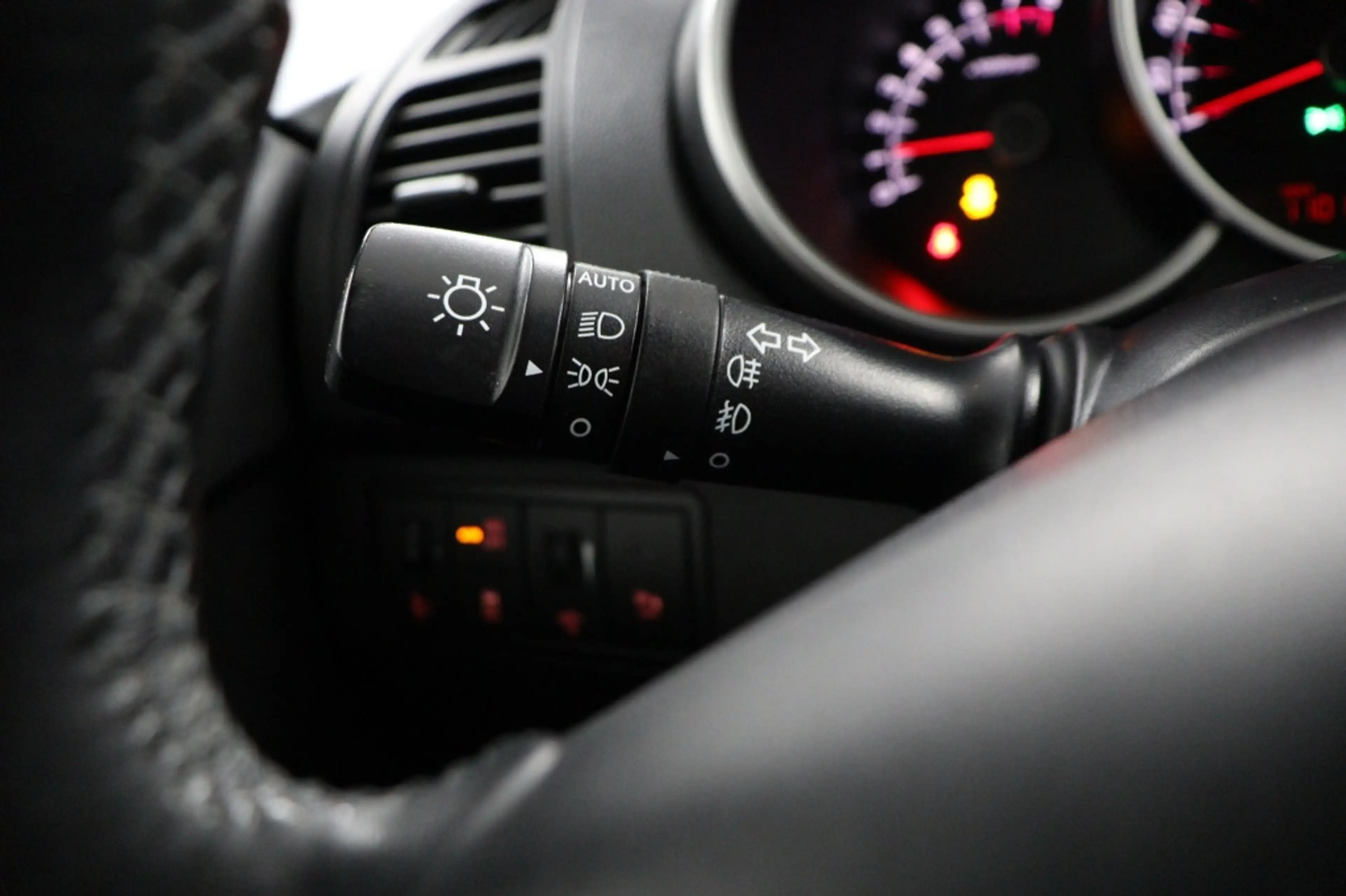 Kia Venga 1.4 CVVT FIRST EDTION ECC/CRUISE/NAV/CAMERA/PARK.S — photo 30
