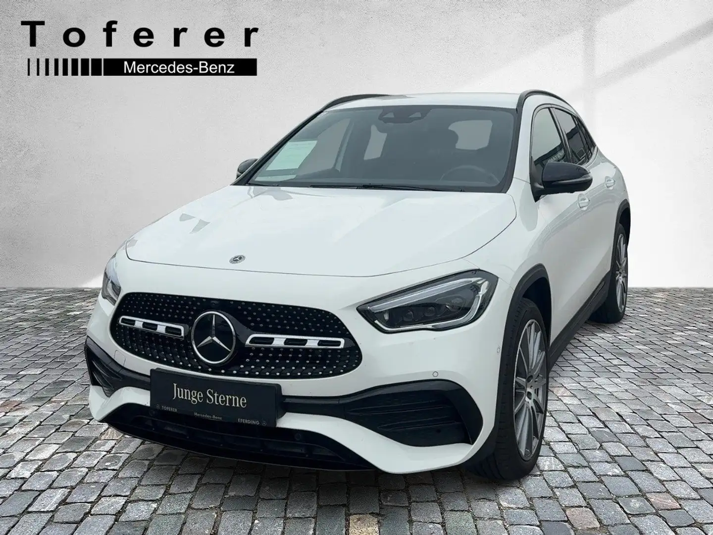 Mercedes-Benz GLA 250 e Off-Roader Weiß - 2